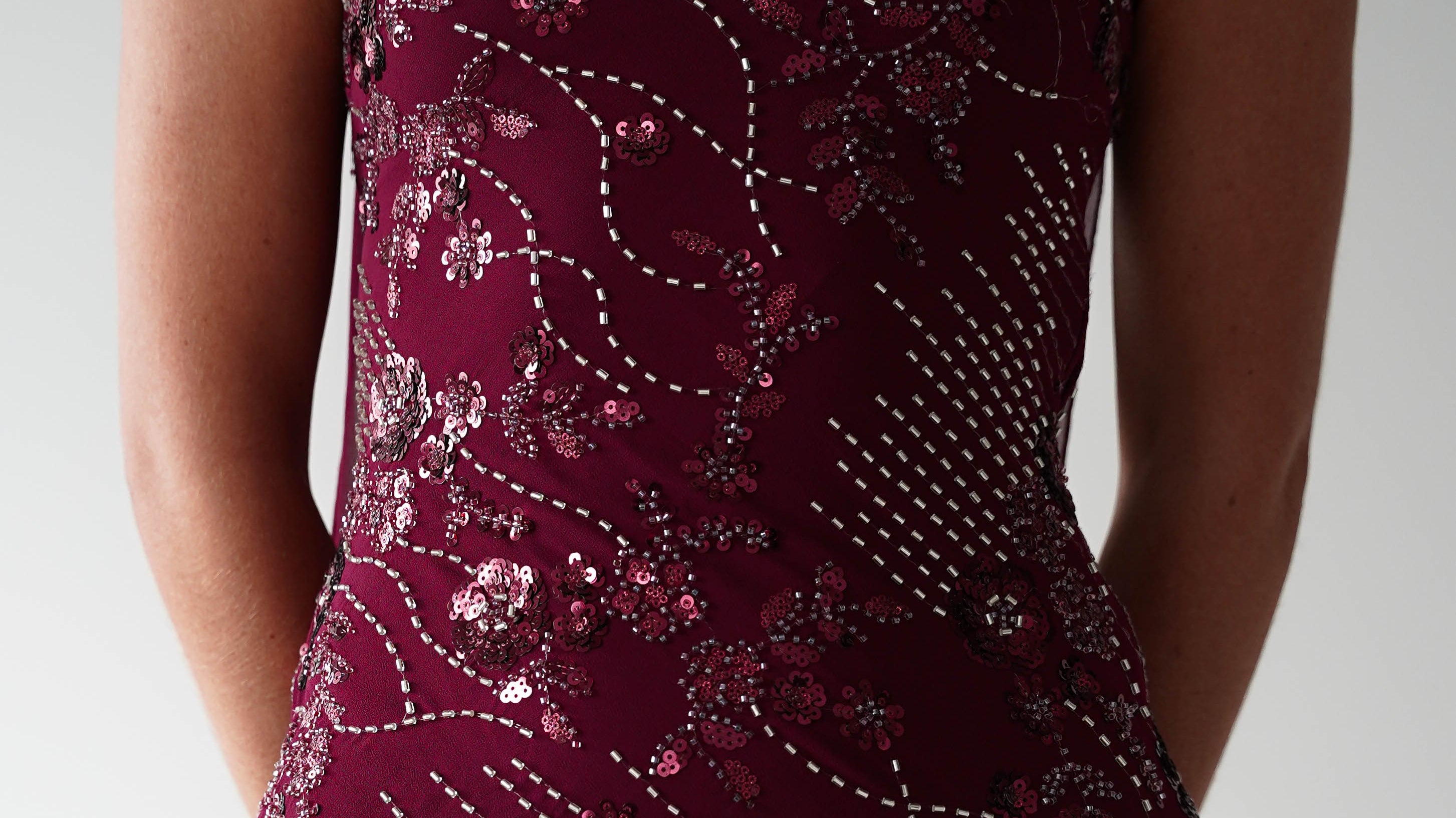 Christmas Party Dresses 2025 | Glam Festive Looks Ireland & UK