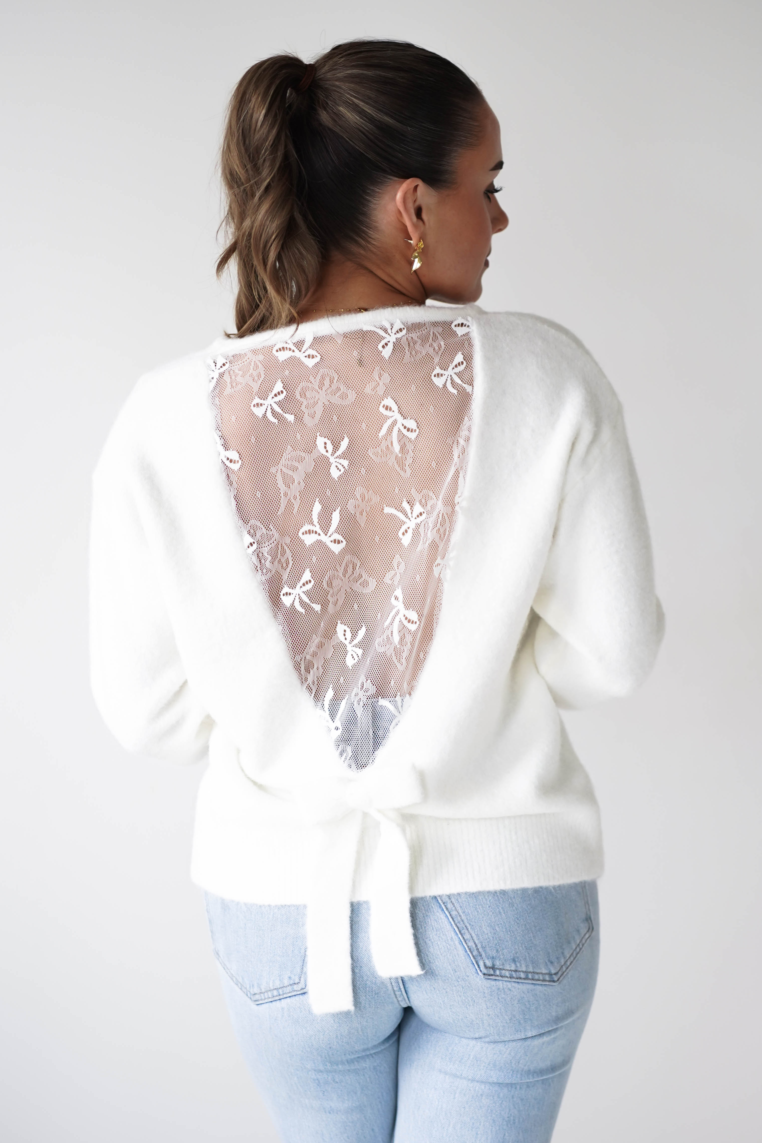 Oh Hello Clothing Women > Clothing > Knitwear ONE SIZE (6/12) 1*DONE- AZAKA-AT9460-White jumper with lace back and bow detail. (Copy)
