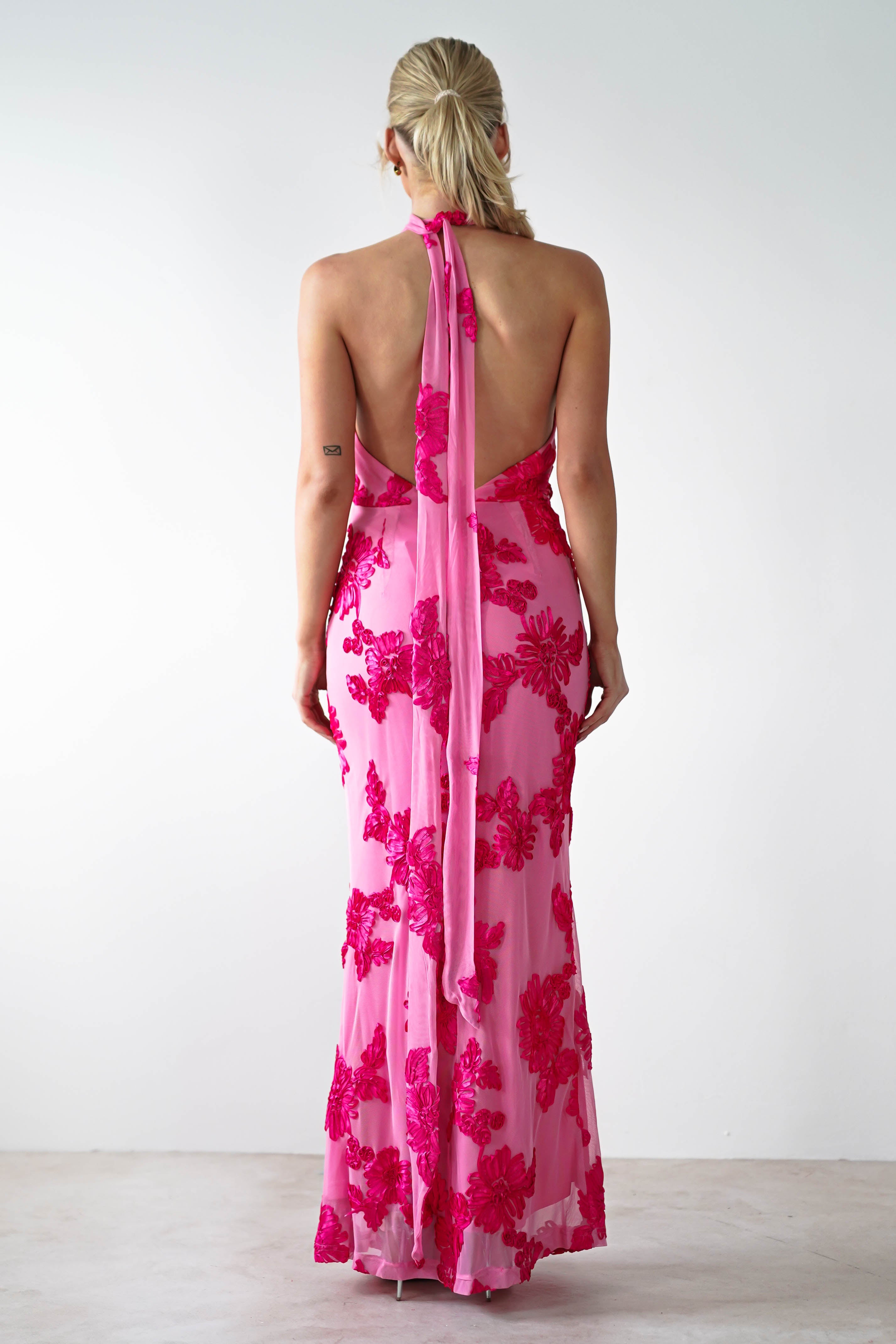 Halsey Tie Back Maxi Dress | Pink Print - Oh Hello Clothing