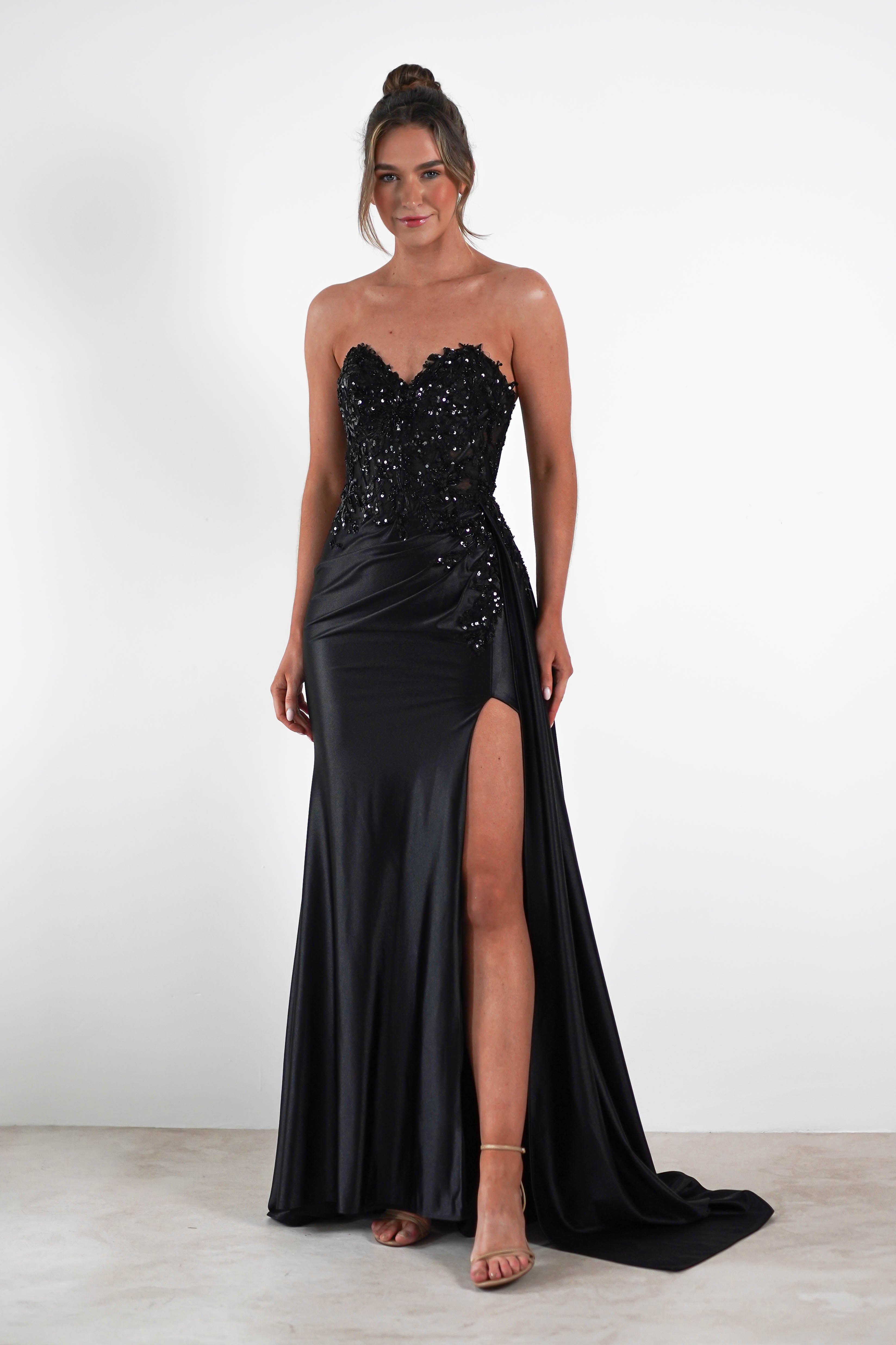 Saraya Bodycon Embellished Gown | Black