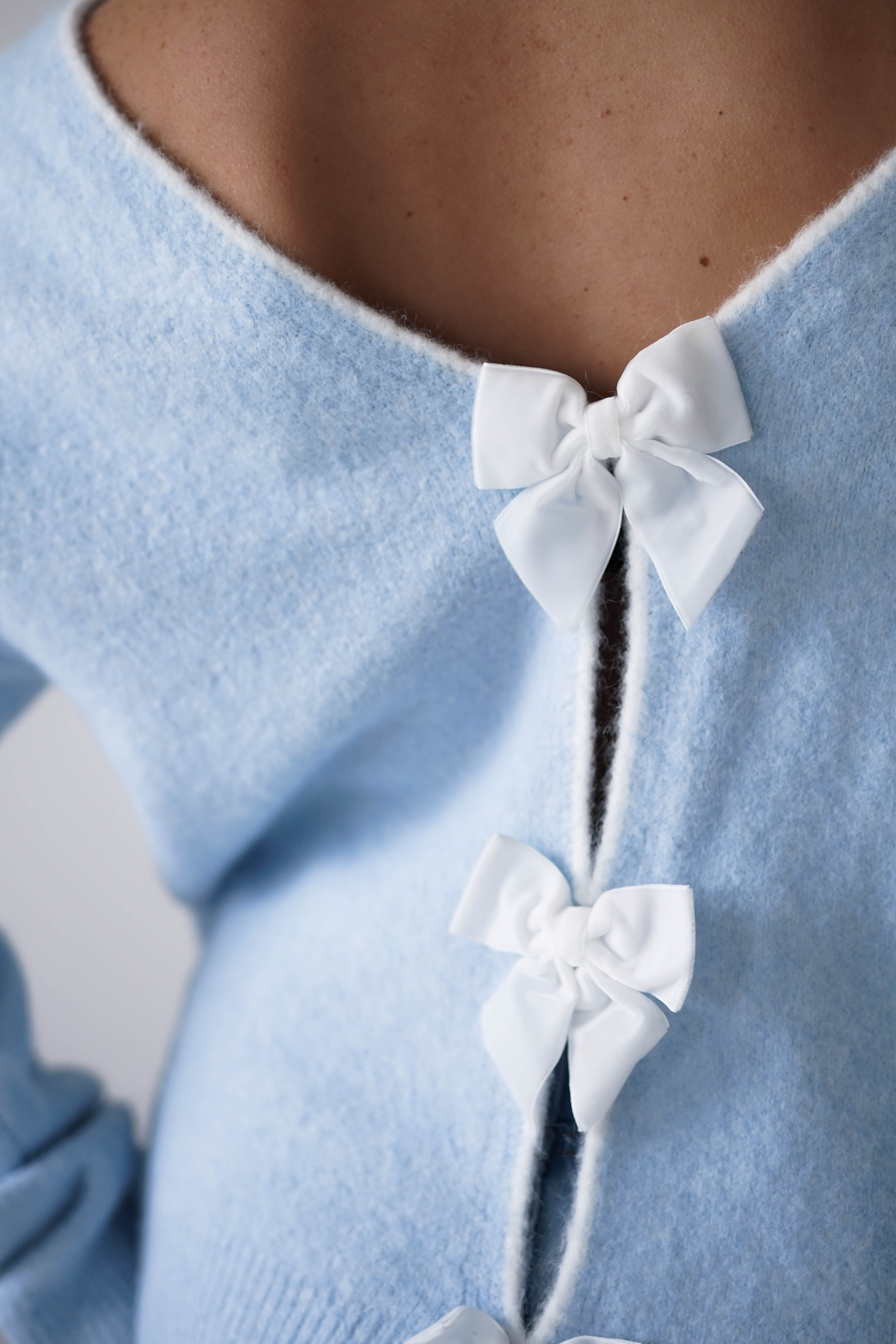 Oh Hello Clothing Women > Clothing > Knitwear ONE SIZE (6/12) 1*DONE-ELSA-BLUE & WHITE Bow Detail Knit Jumper- SC20643