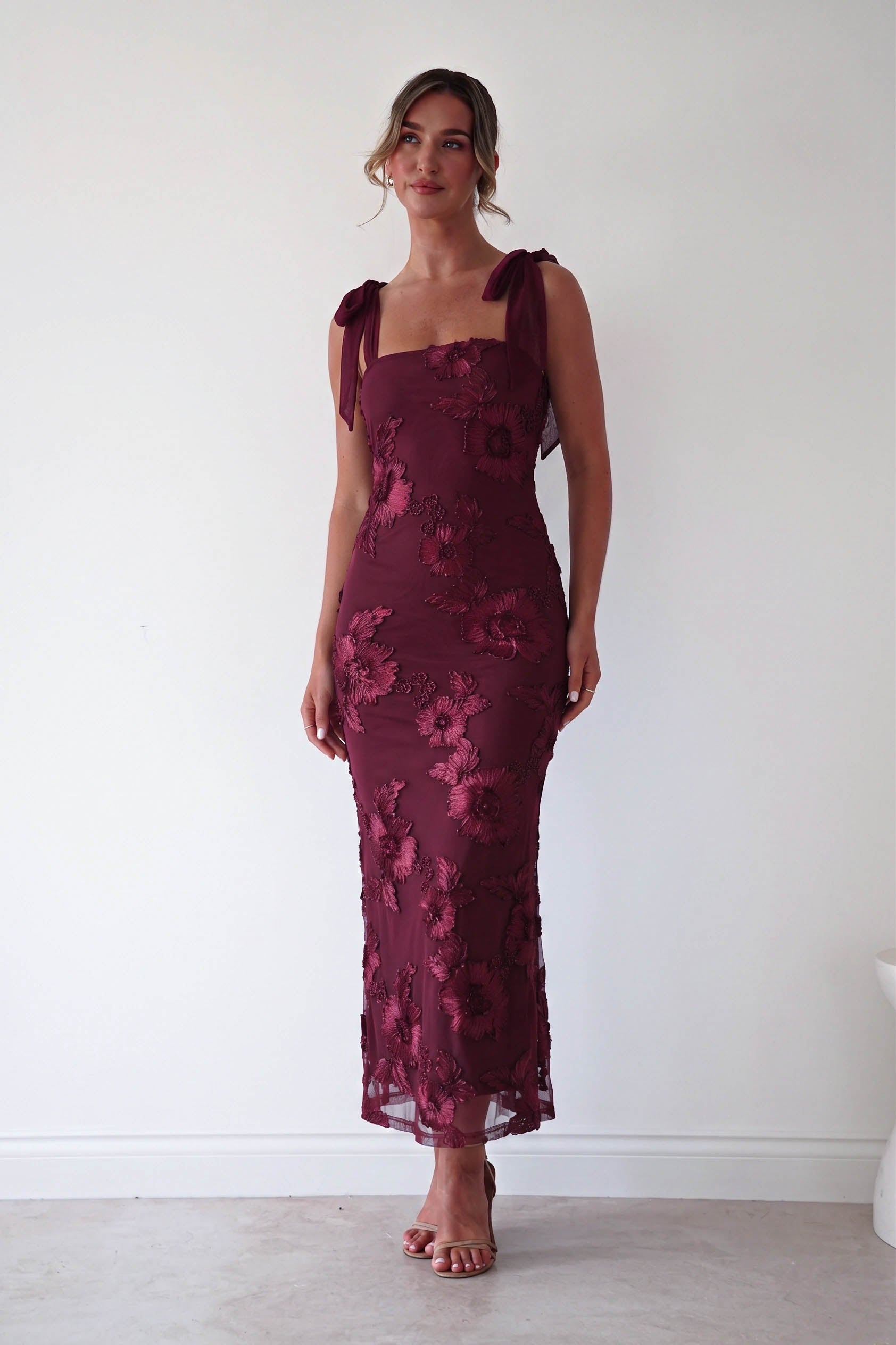 Oh Hello Clothing Women > Clothing > Dresses 1*DONE-Mahalia Floral Appliqué Maxi Dress | WINE
