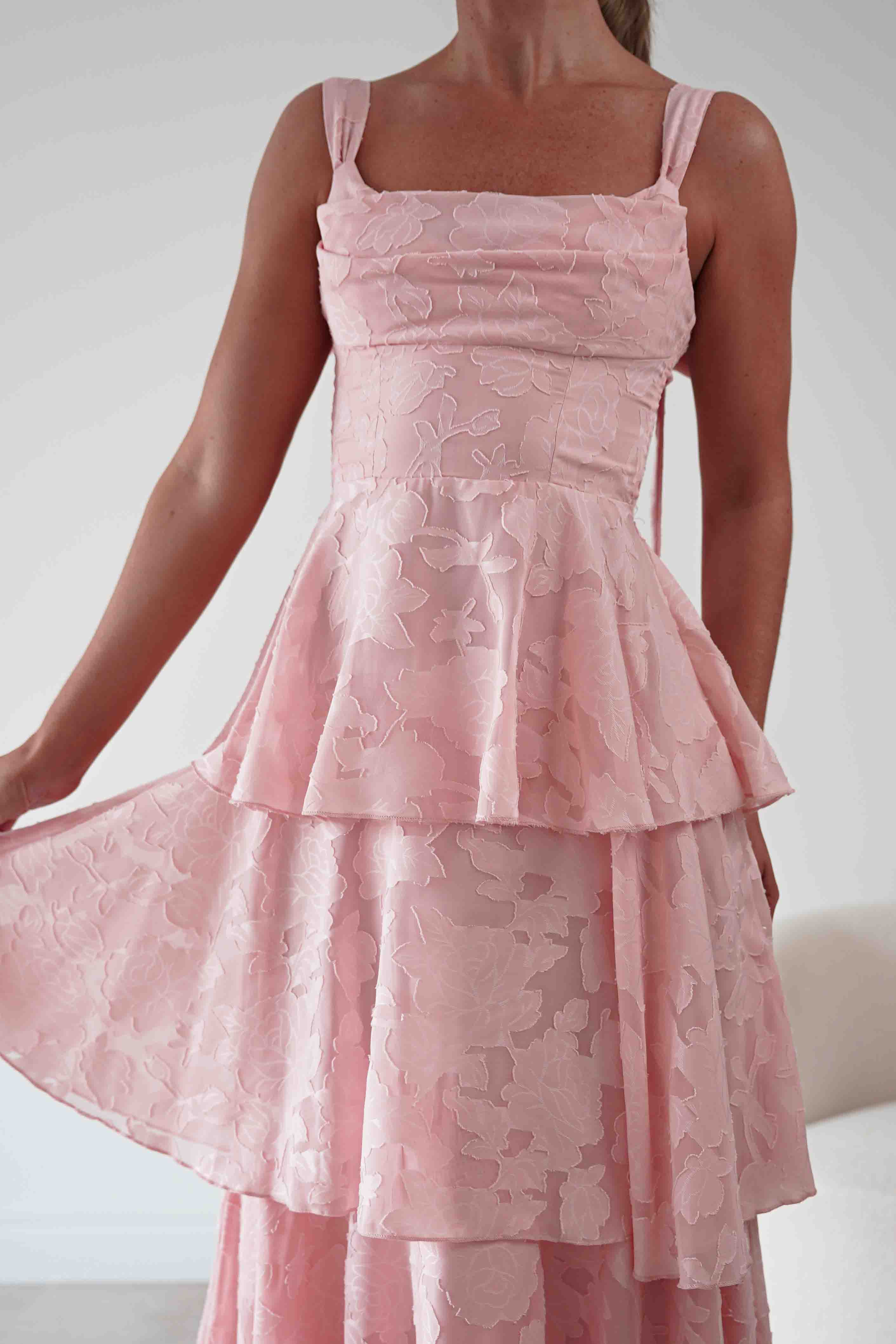 1*DONE*SHAREEN-MD08394-1-Geblümtes Jacquard Maxikleid mit Stufenrock | Rouge