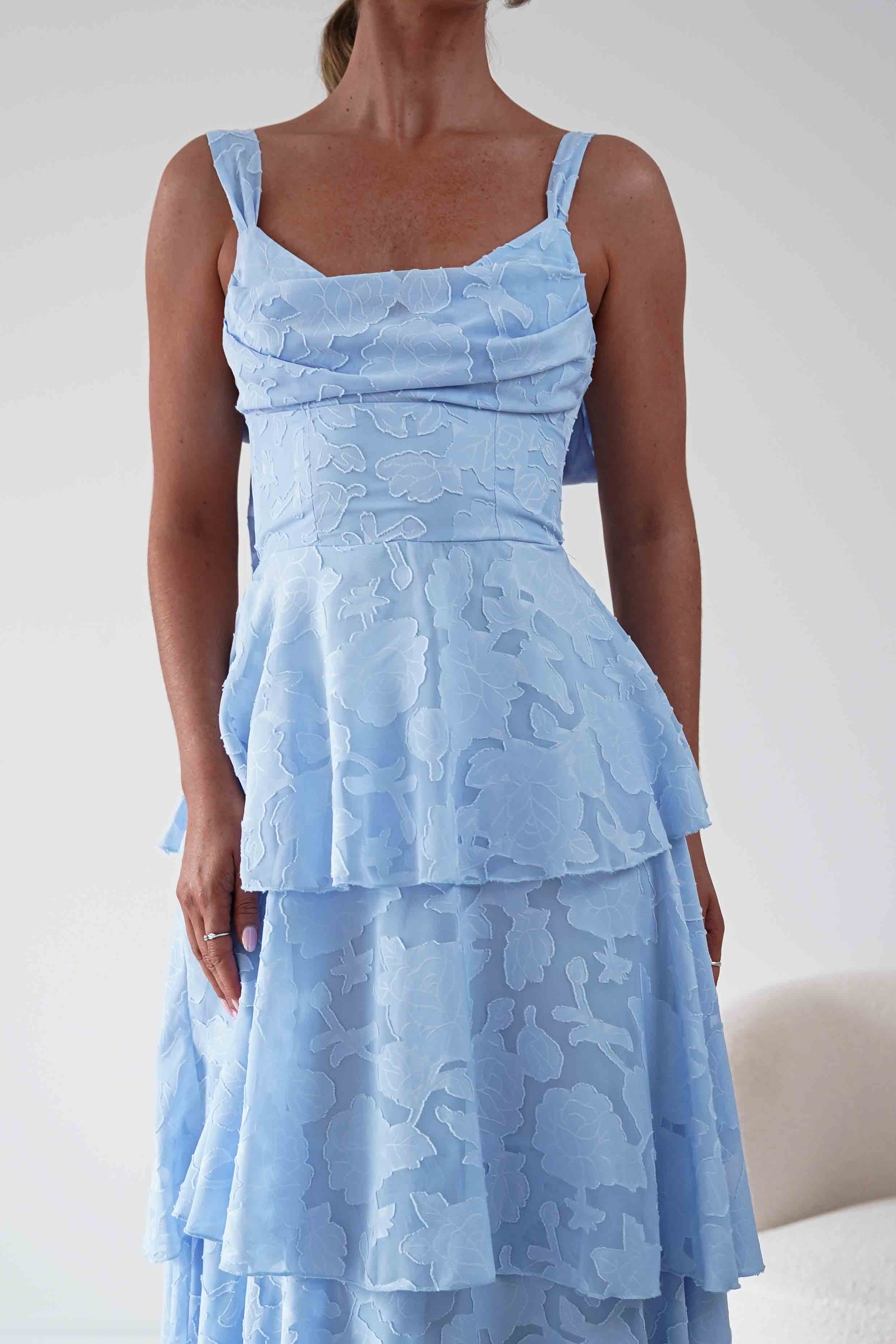 1*DONE*SHAREEN-MD08394-1Florales Jacquard-Maxikleid mit Stufen | blau(Kopie) (Kopie)