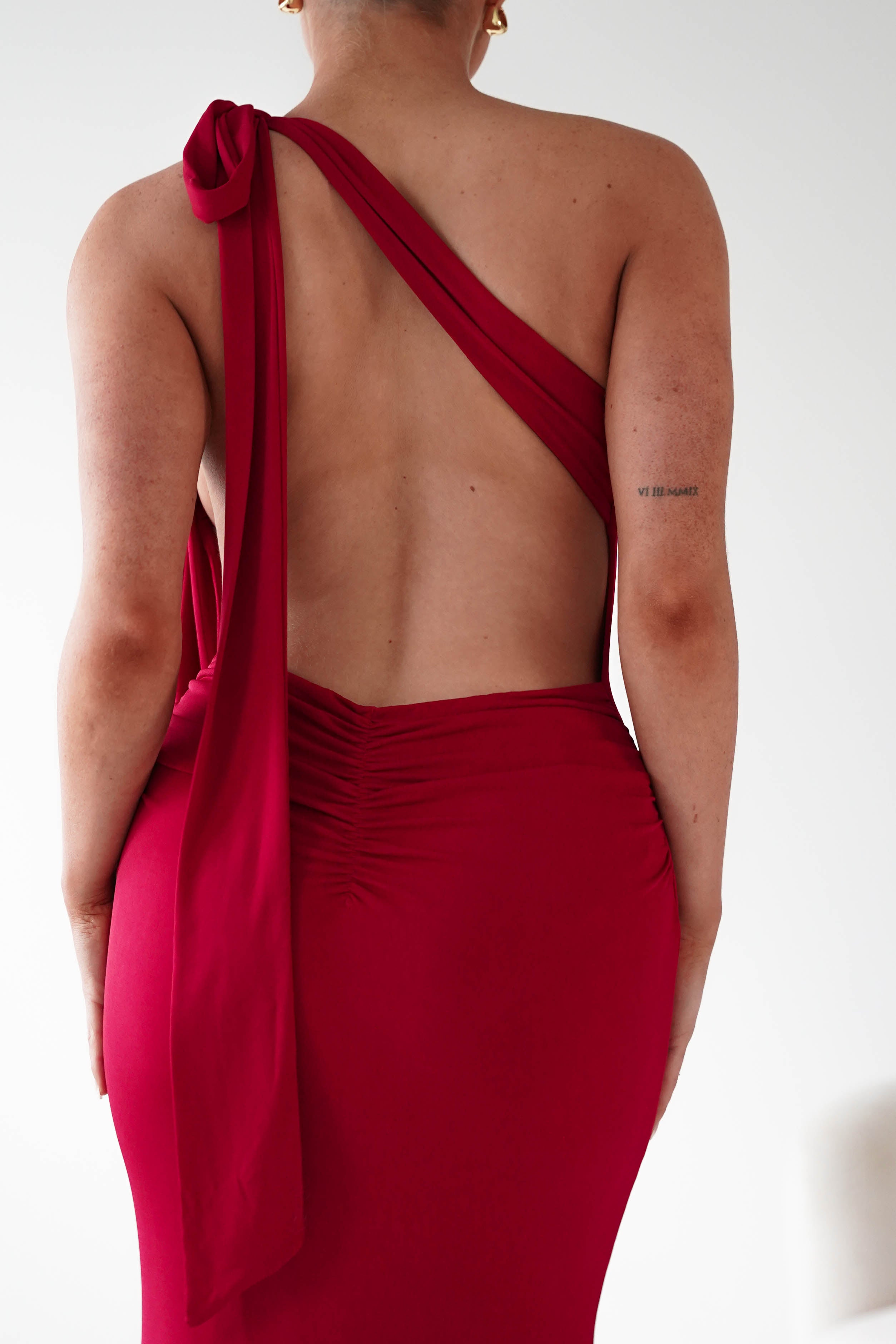 Seraphine Backless Tie Bodycon Maxi Gown | Red