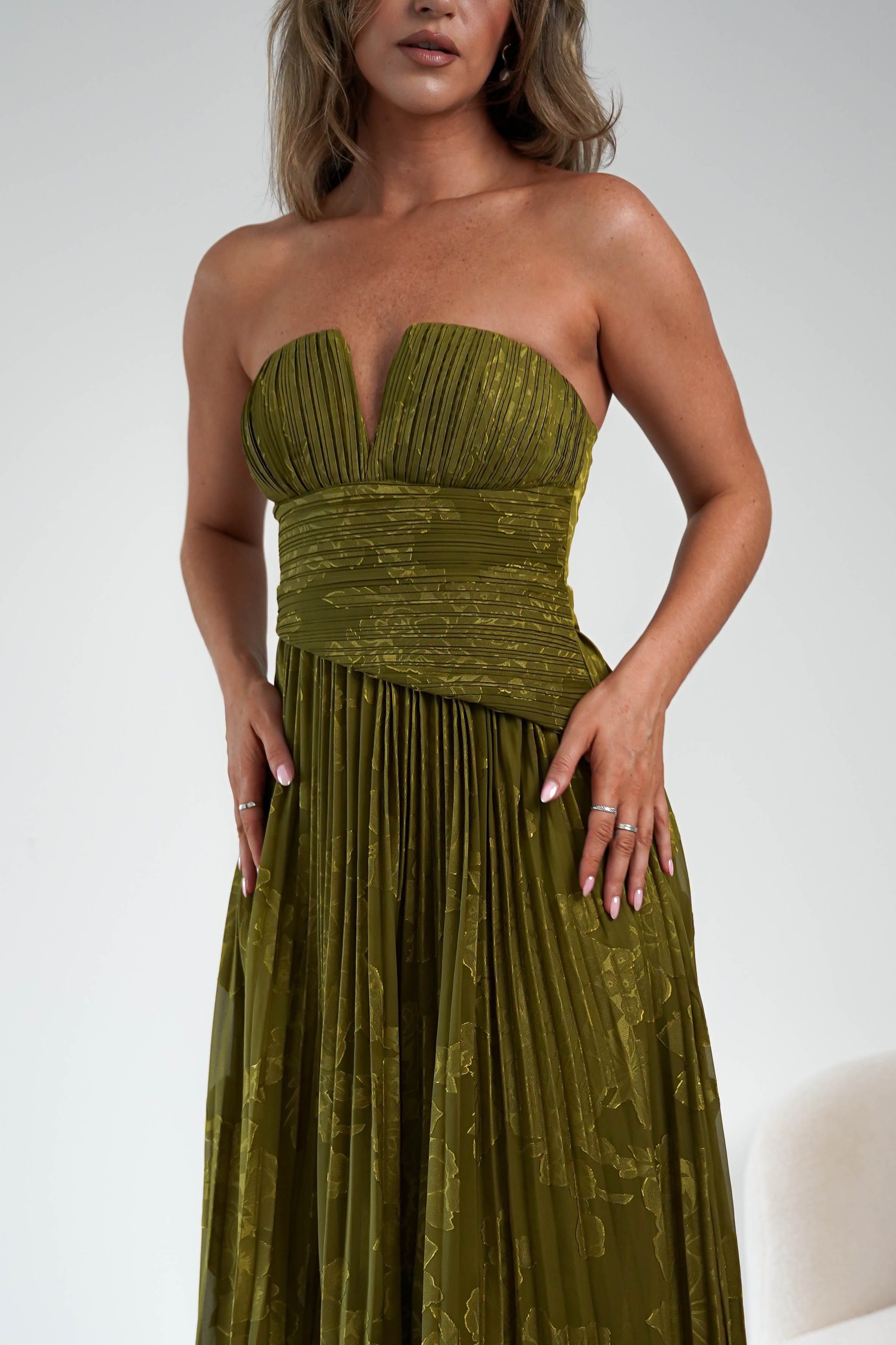 Oh Hello Clothing Women > Clothing > Dresses Rubi Floral Textured Ruffle Pleated Maxi Dress | Green