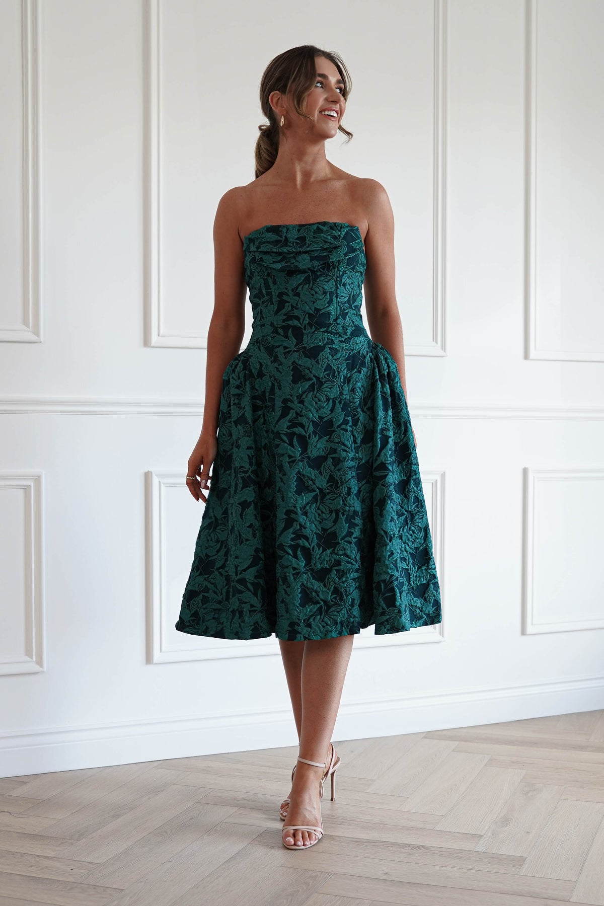 Irina Strapless Jacquard Midi Dress in Hunter Green