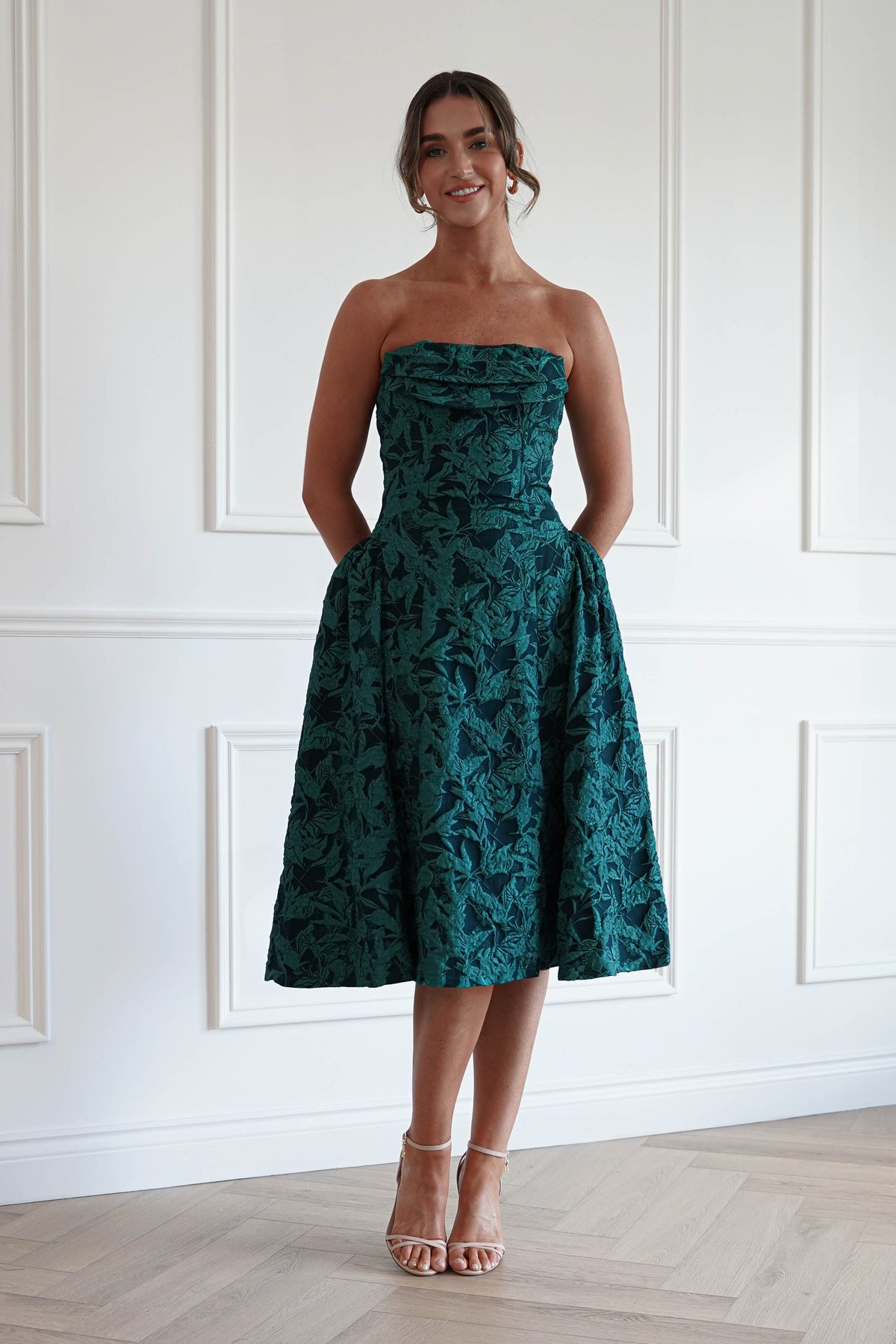 Irina Strapless Jacquard Midi Dress in Hunter Green