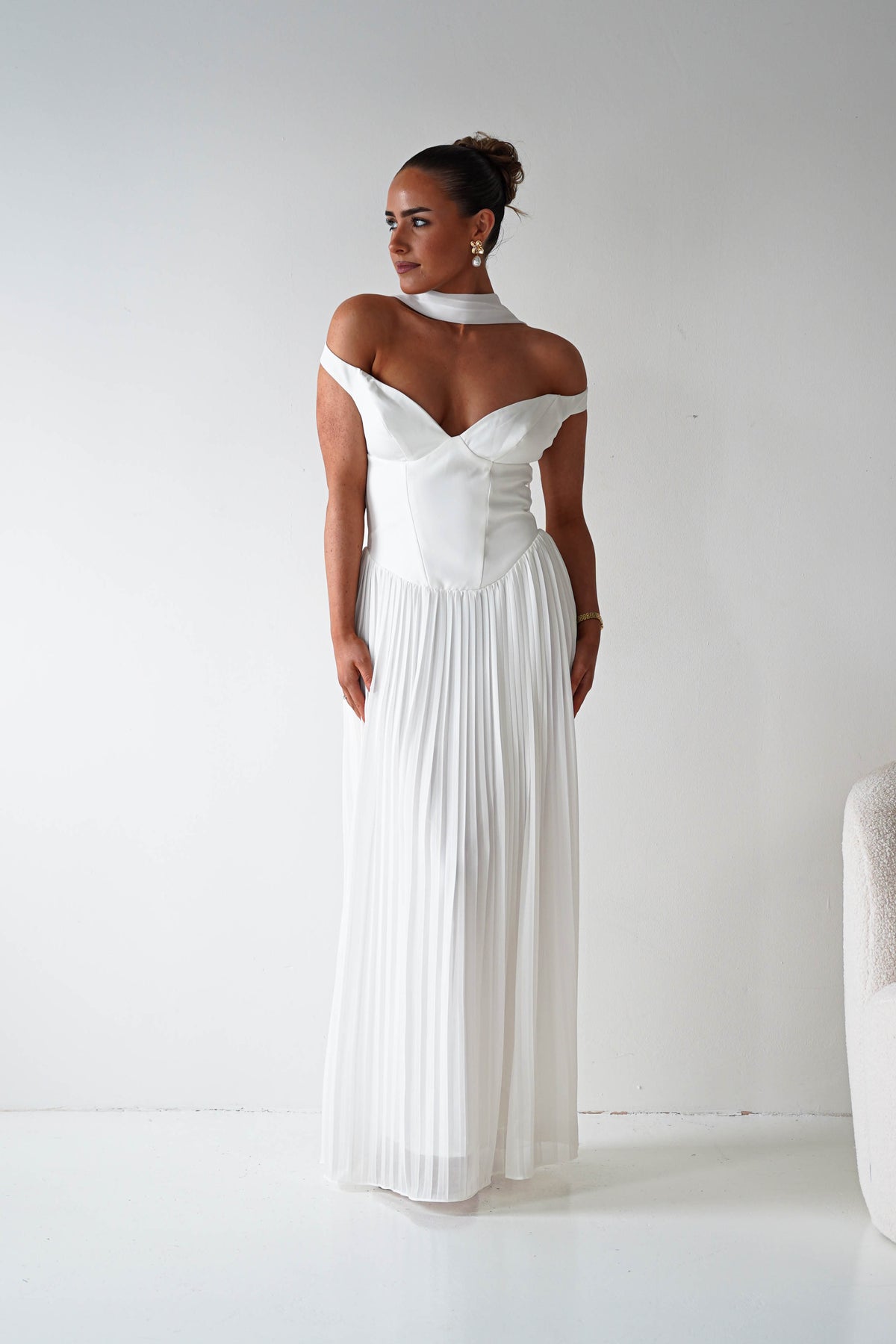 Kelsea Off The Shoulder Pleated Maxi Dress | White-Oh Hello Clothing