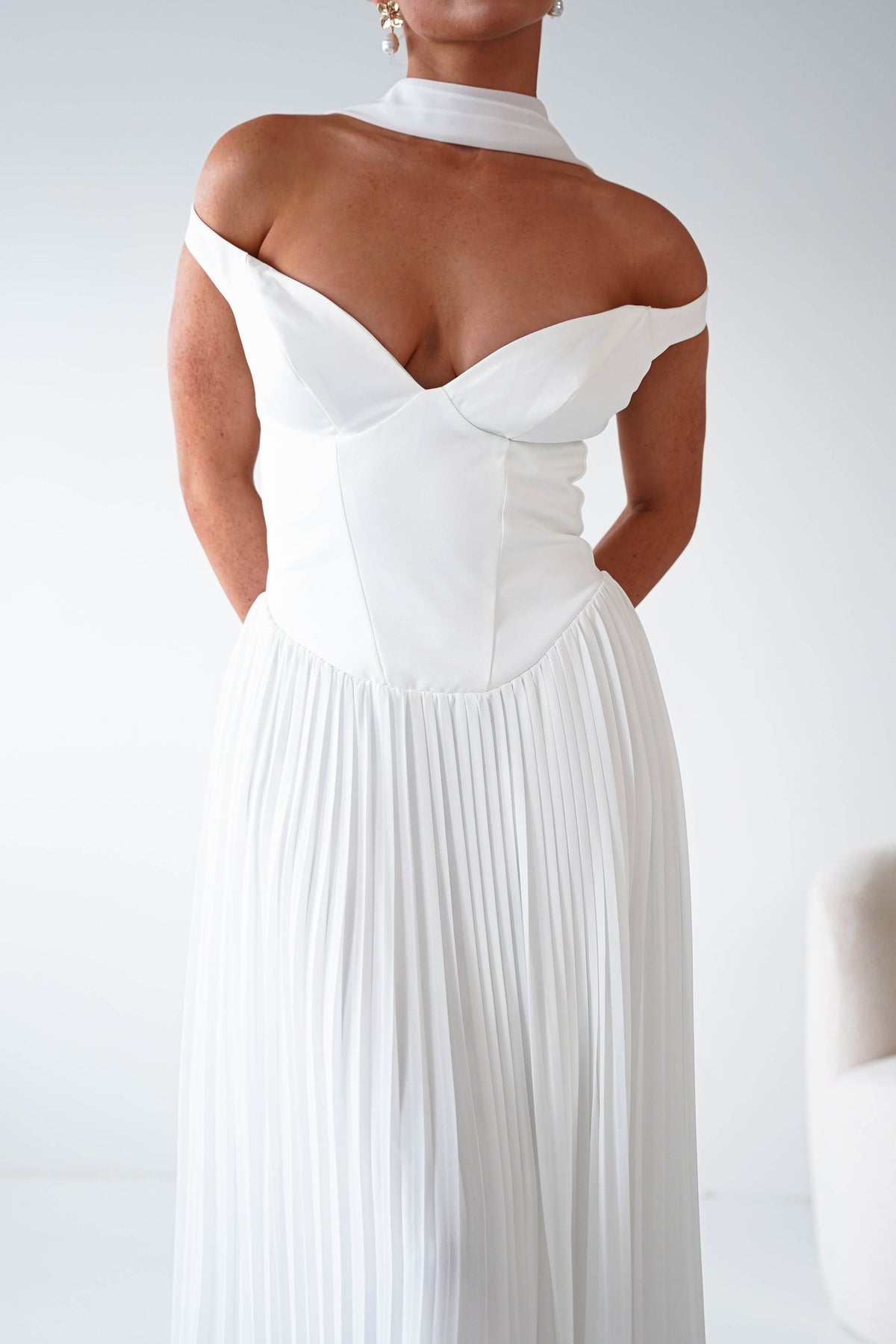 Kelsea Off The Shoulder Pleated Maxi Dress | White-Oh Hello Clothing