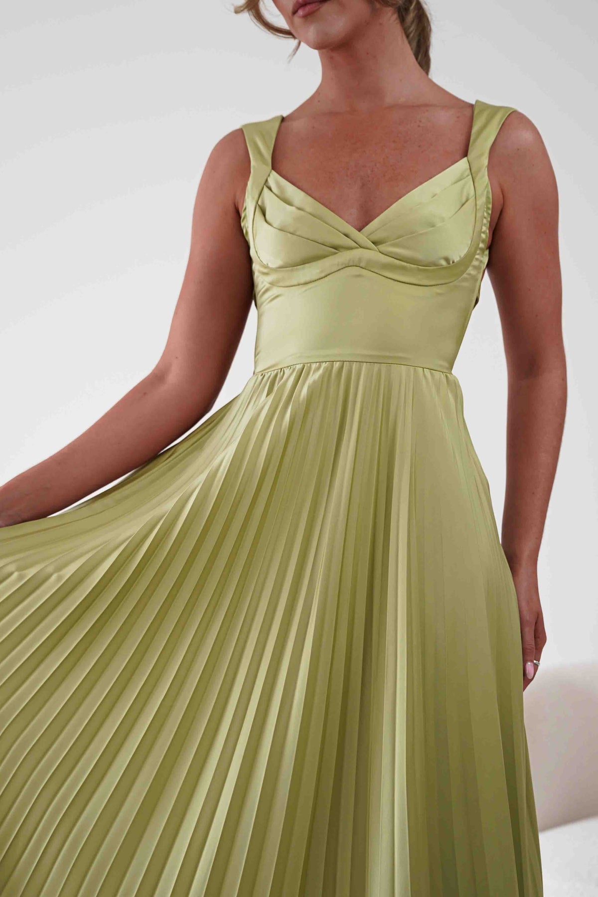Lottie Pleated Tie Back Maxi Dress | Lime-Oh Hello Clothing