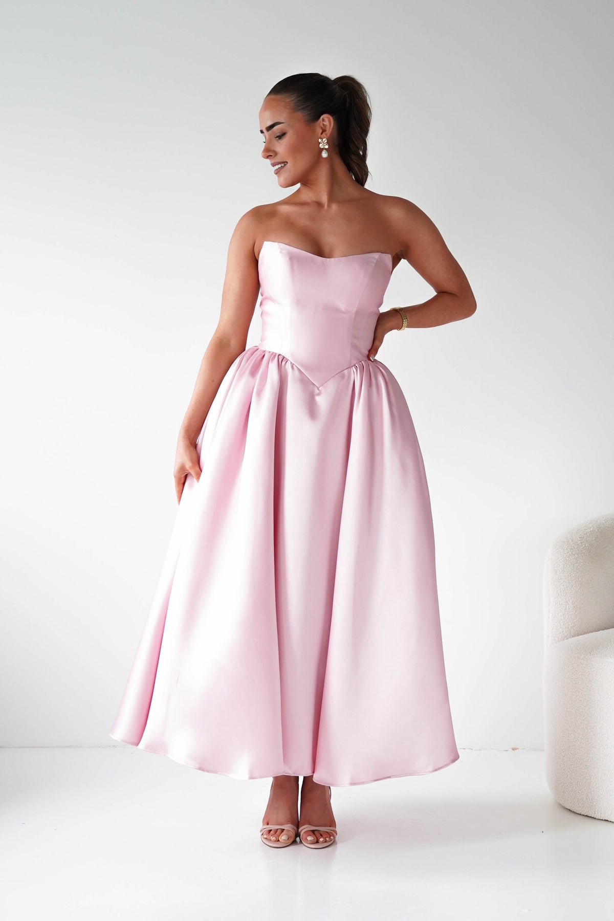 Phoebe Sweetheart Strapless Midi Dress | Pink-Oh Hello Clothing