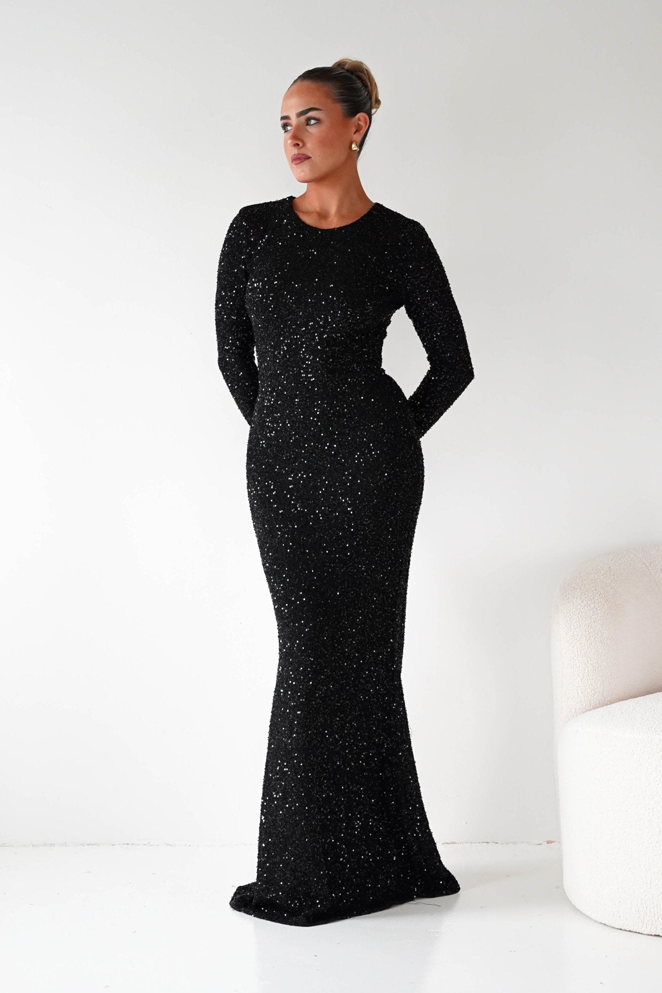 Oh Hello Clothing Dresses Bertina Long Sleeve Sequin Maxi Gown | Black