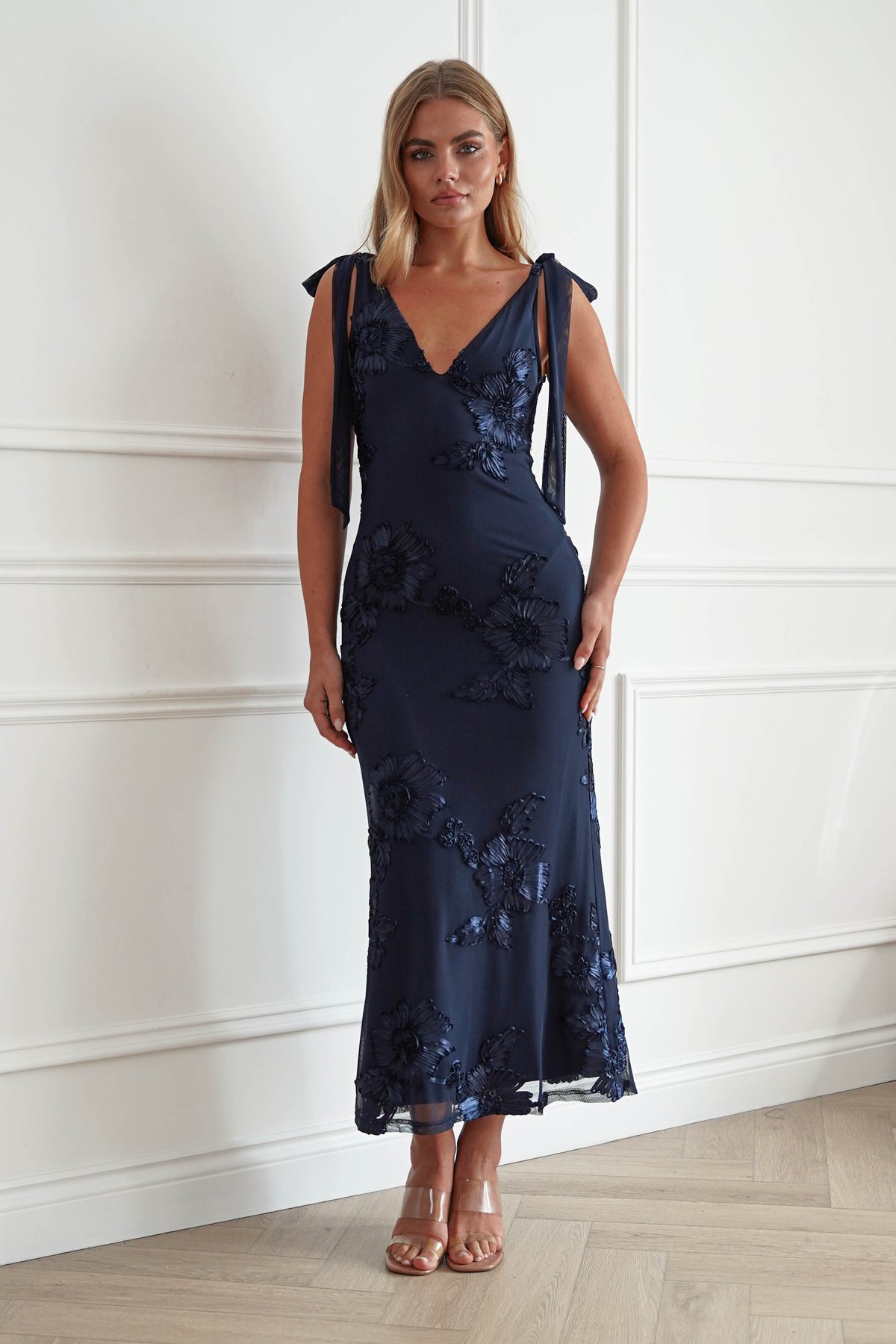 Oh Hello Clothing Women > Clothing > Dresses Cyra Floral Appliqué Maxi Dress | Navy