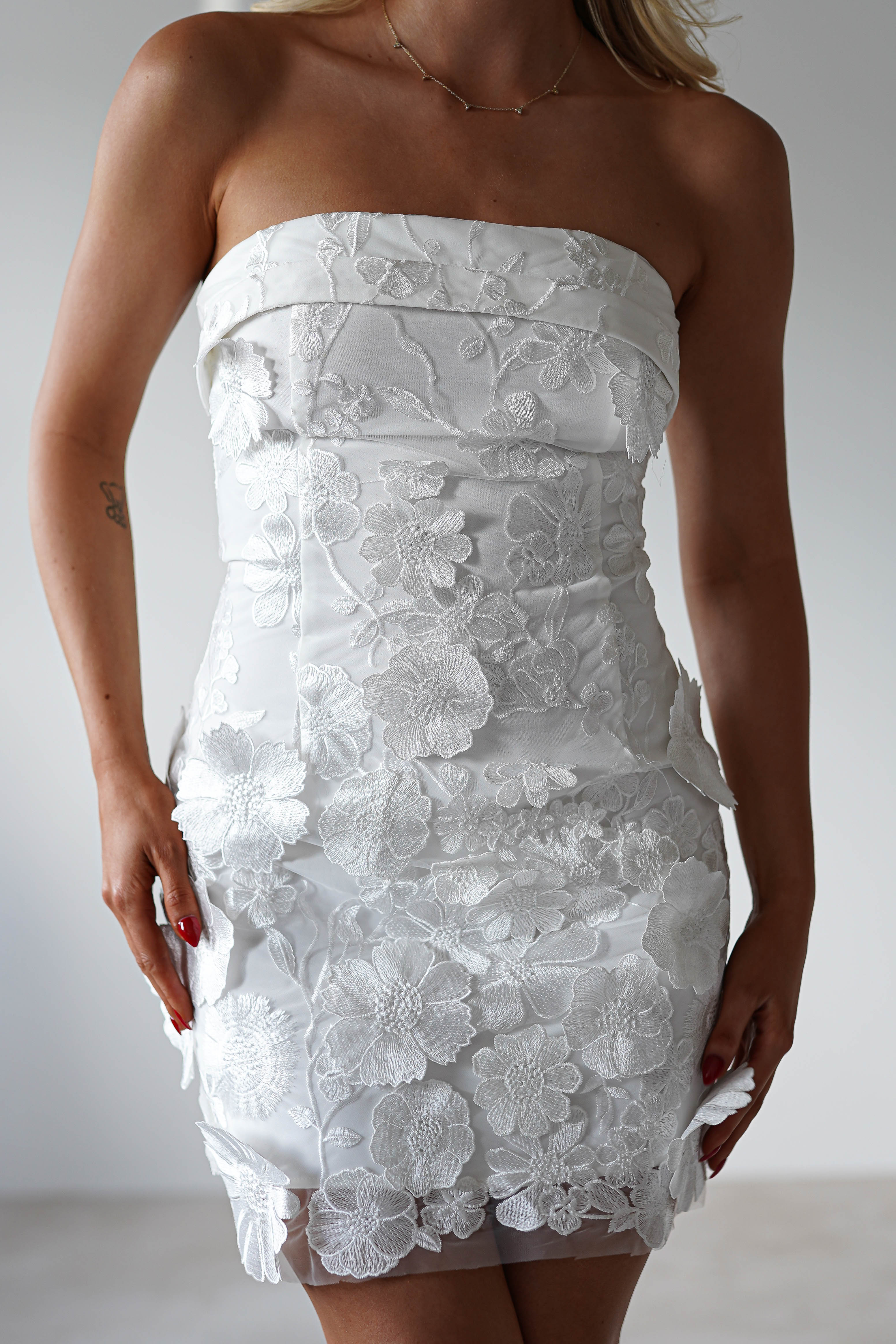 Bellflower 3D Floral Mini Dress | White | Oh Hello Clothing | XS (6)