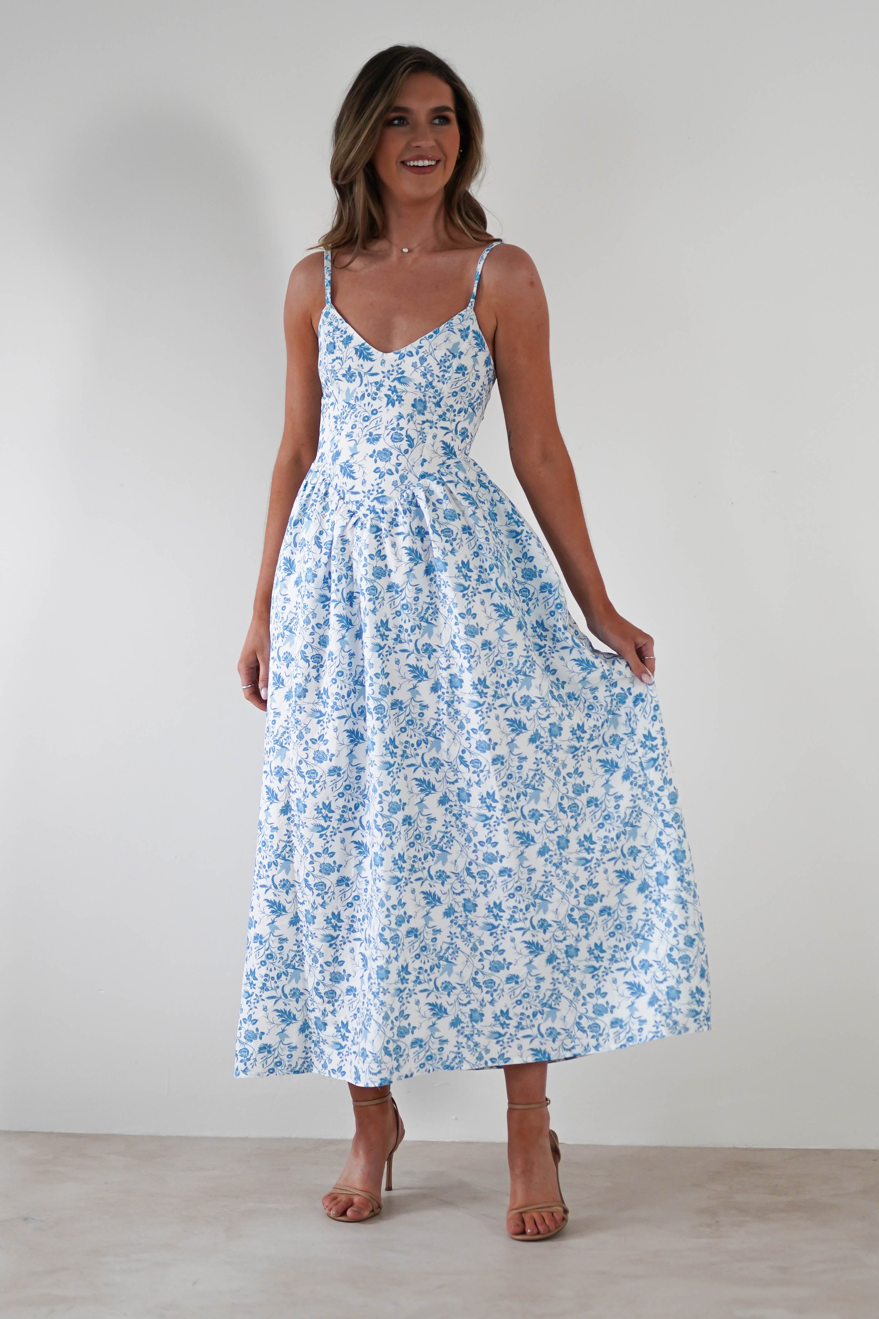 Carolyn Floral Print Maxi Dress | Blue/White | Oh Hello Clothing | XS (6)