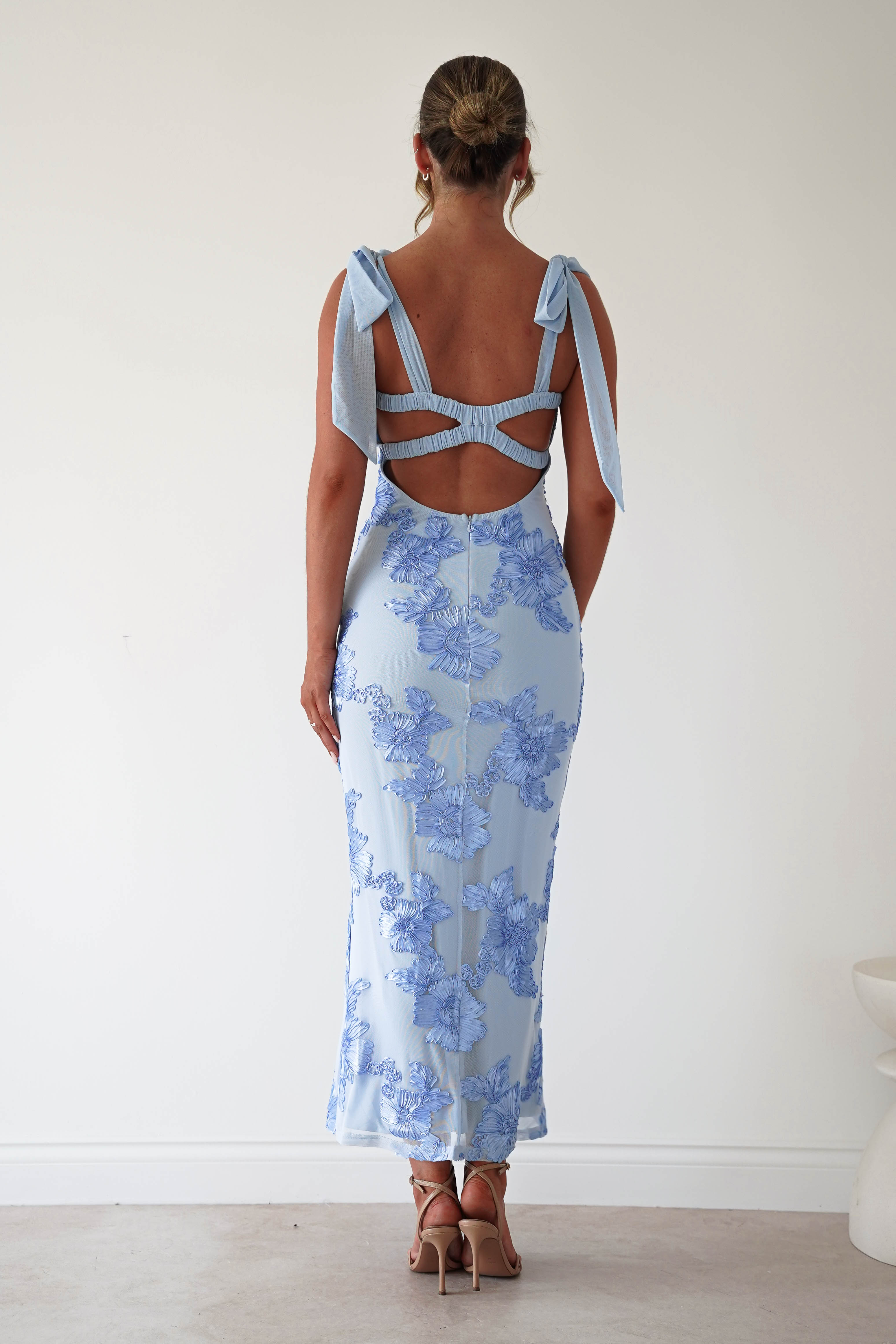 Oh Hello Clothing Women > Clothing > Dresses * DONE - Mahalia Floral Appliqué Maxi Dress | Blue