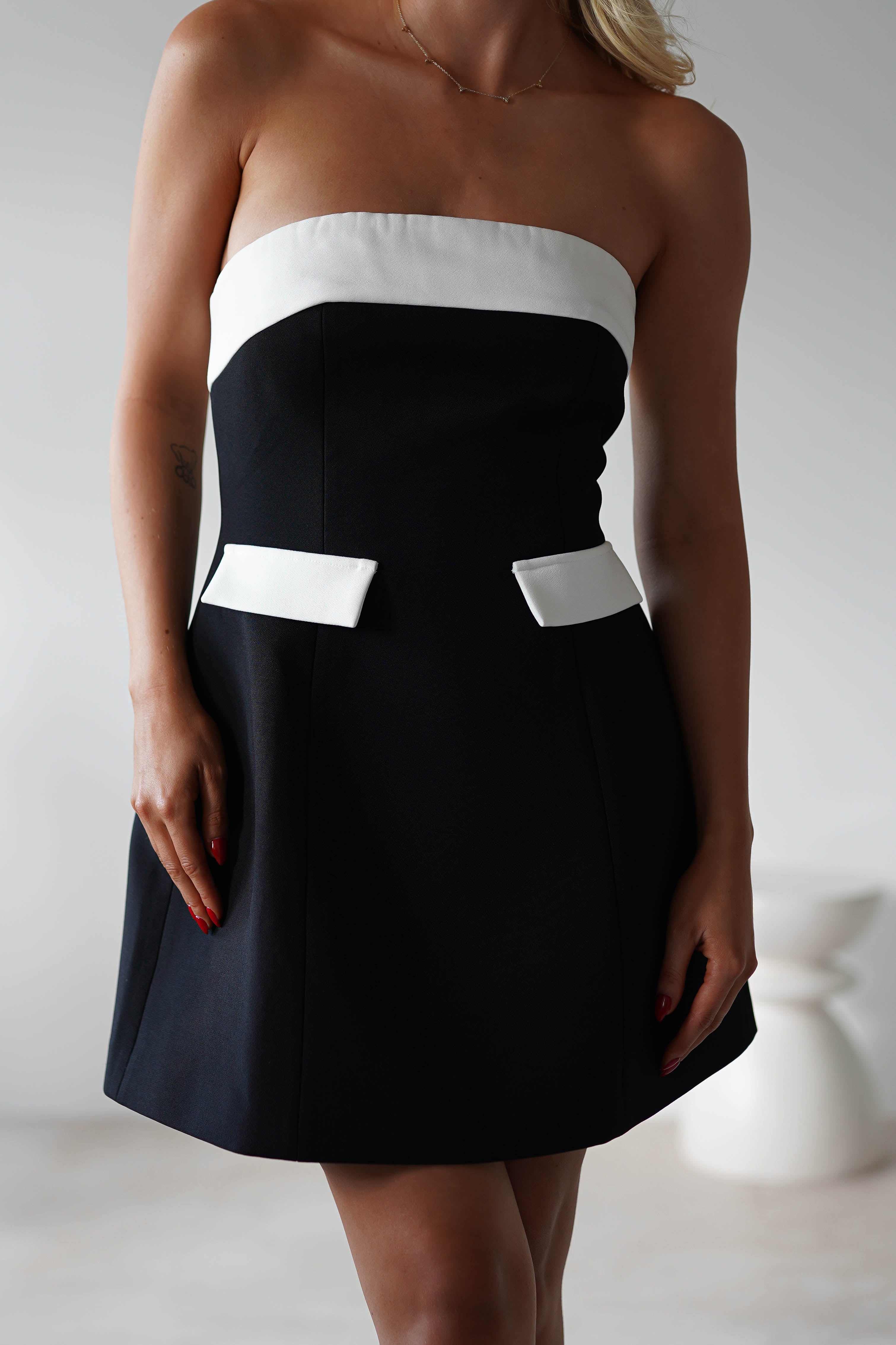 Annie Monochrom Mini Dress | Black/White | Oh Hello Clothing | XS (6)