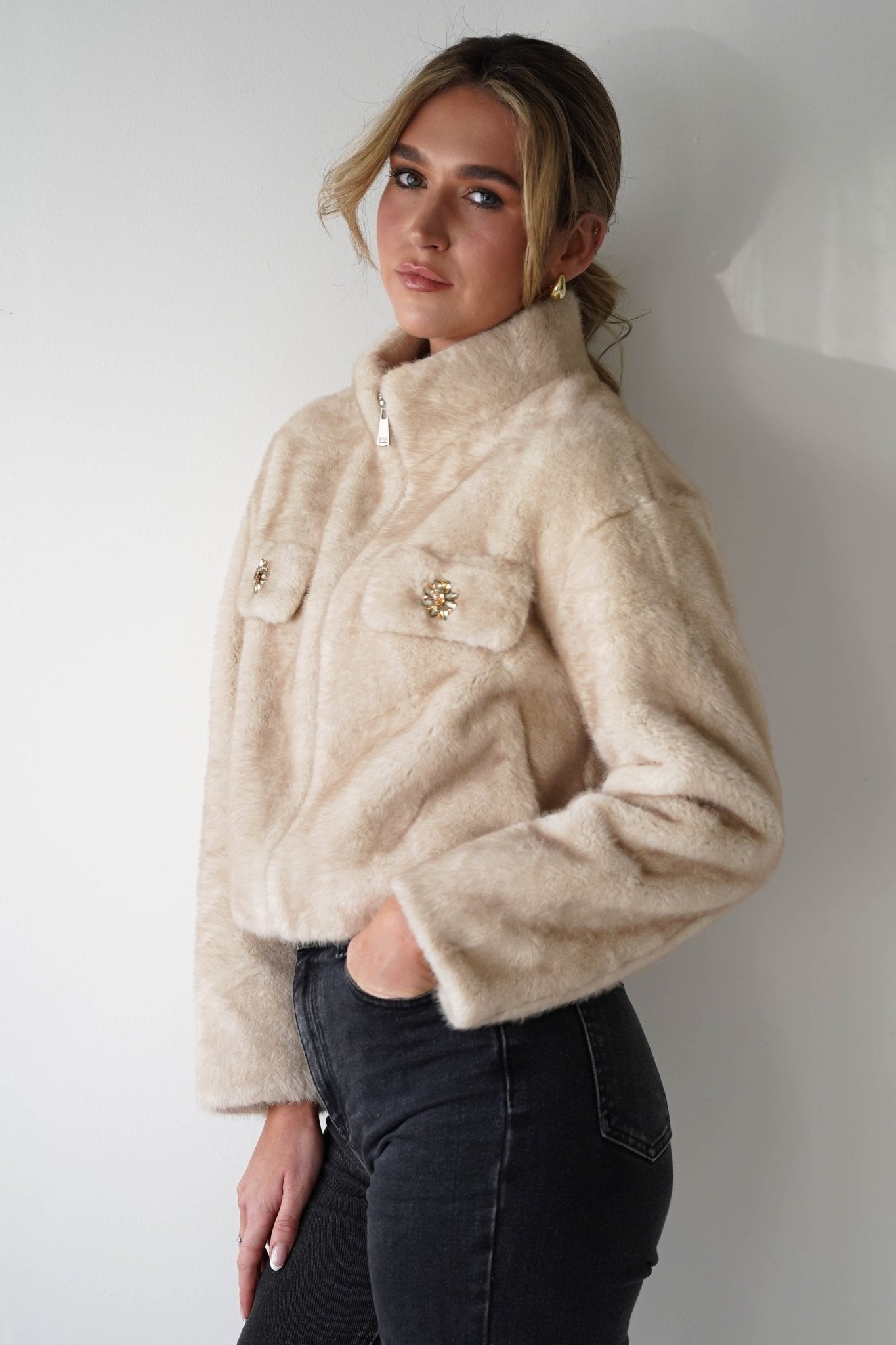 Oh Hello Clothing Blazer & Coats 1*DONE-ATTENTIF-F-085- FUR CROPPED COAT
