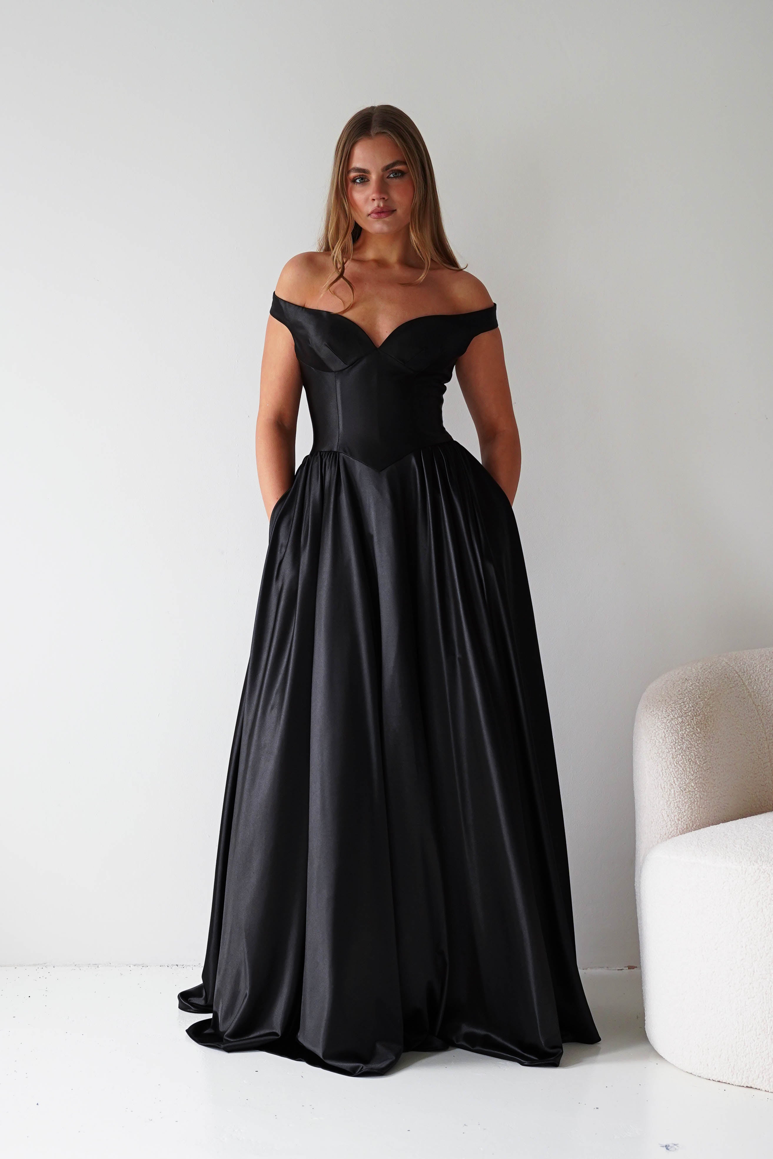 Oh Hello Clothing Dresses > Prom Dresses Irenia Off The Shoulder Structured Maxi Gown | Black