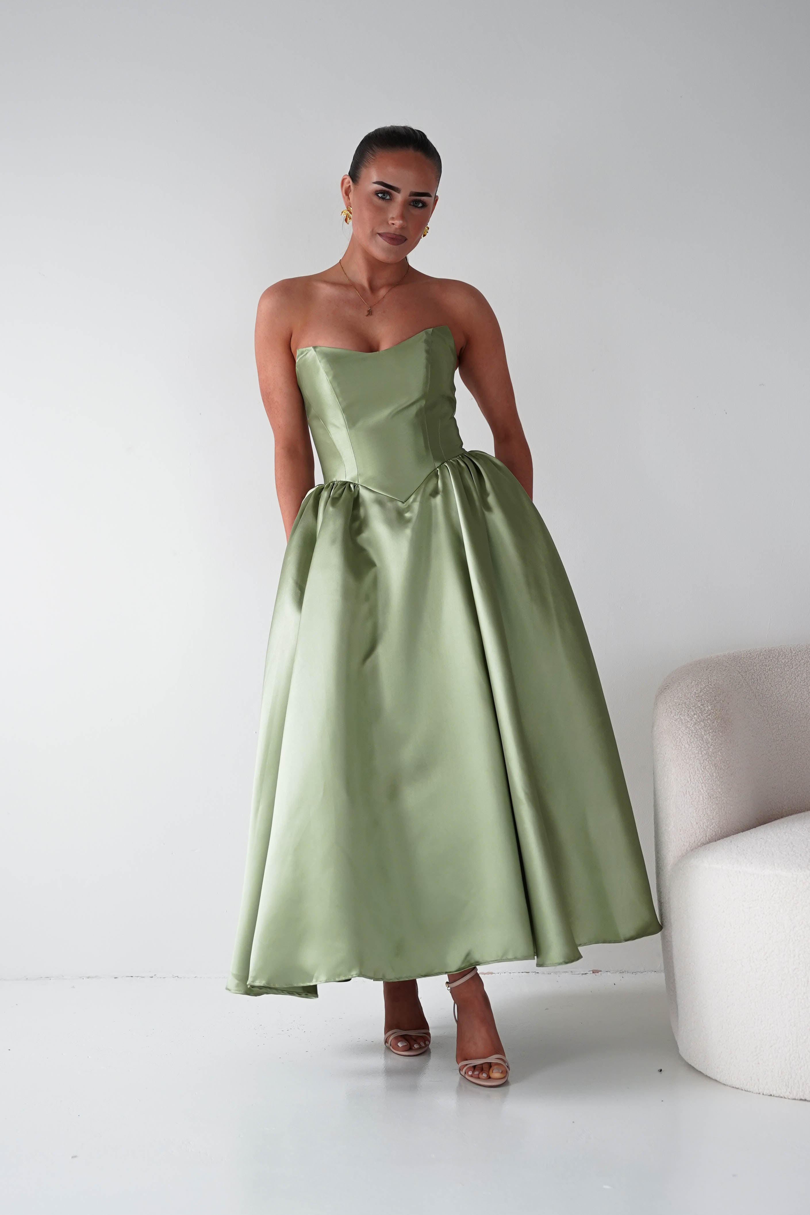 Oh Hello Clothing Women > Clothing > Dresses Phoebe Sweetheart Strapless Midi Dress | Sage