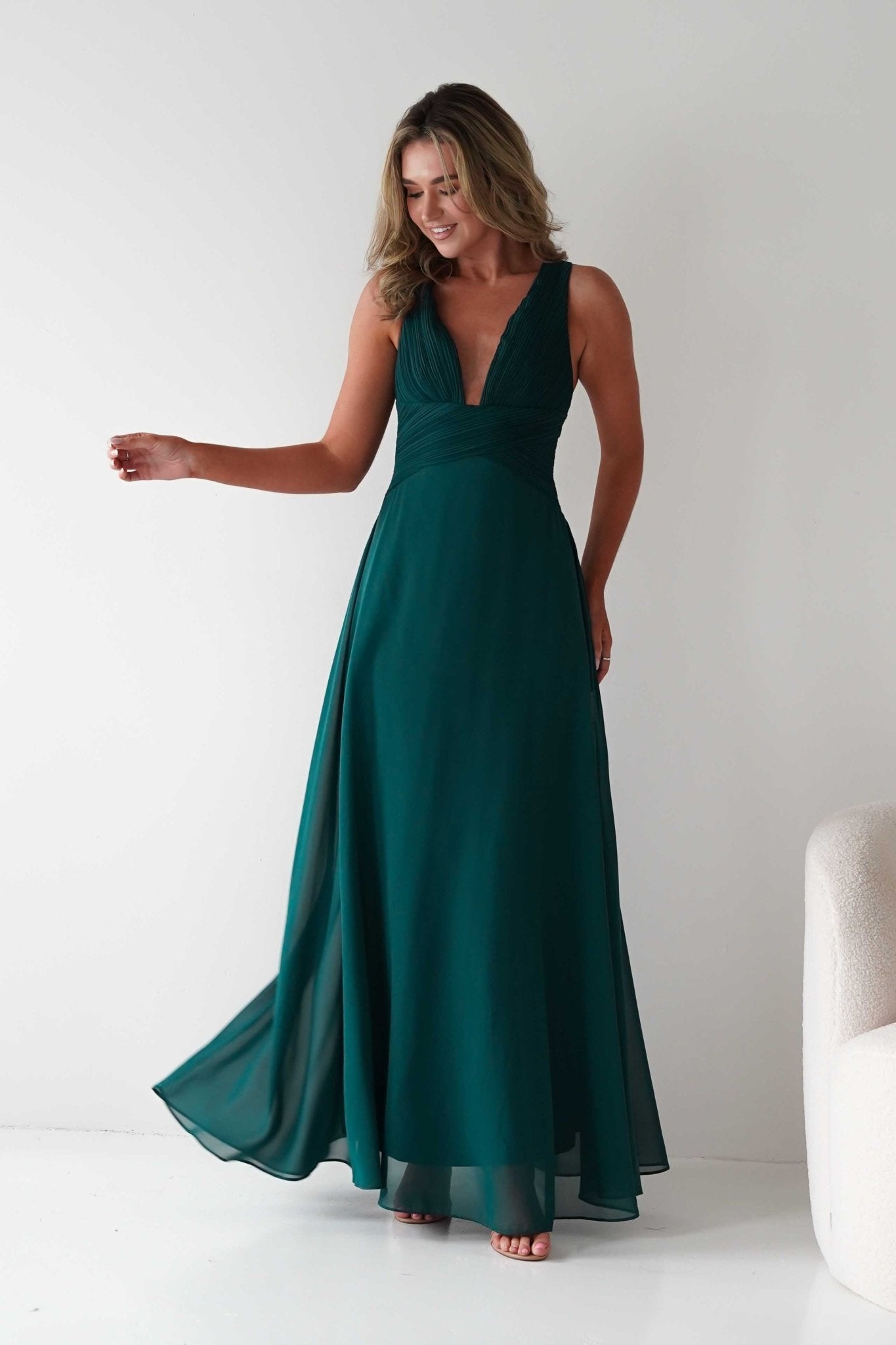 Sara A - Line Chiffon Maxi Dress | Emerald Green | Oh Hello Clothing | S (8)