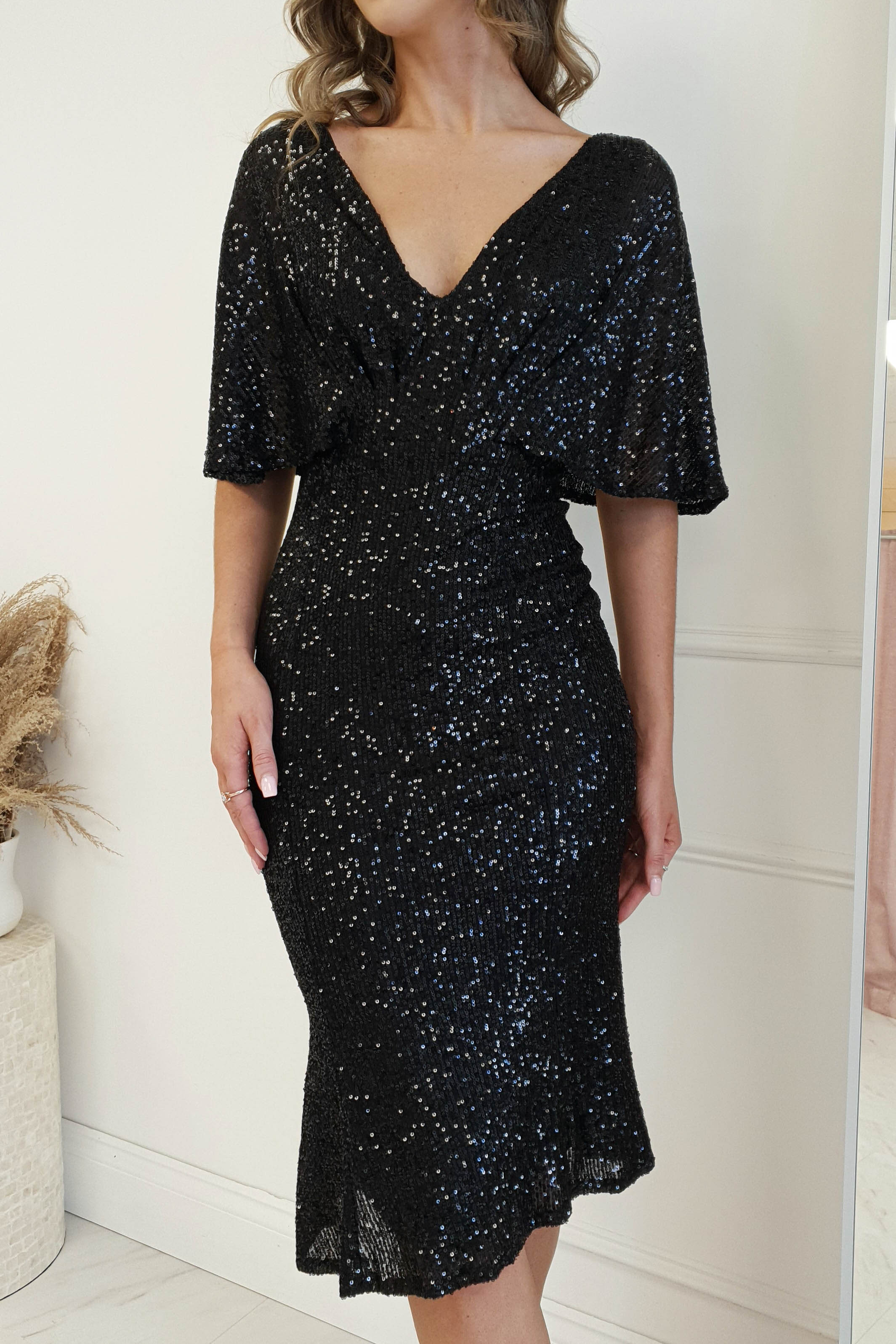 Alvara Sequin Midi Dress | Black | Oh Hello Clothing | XS (6)