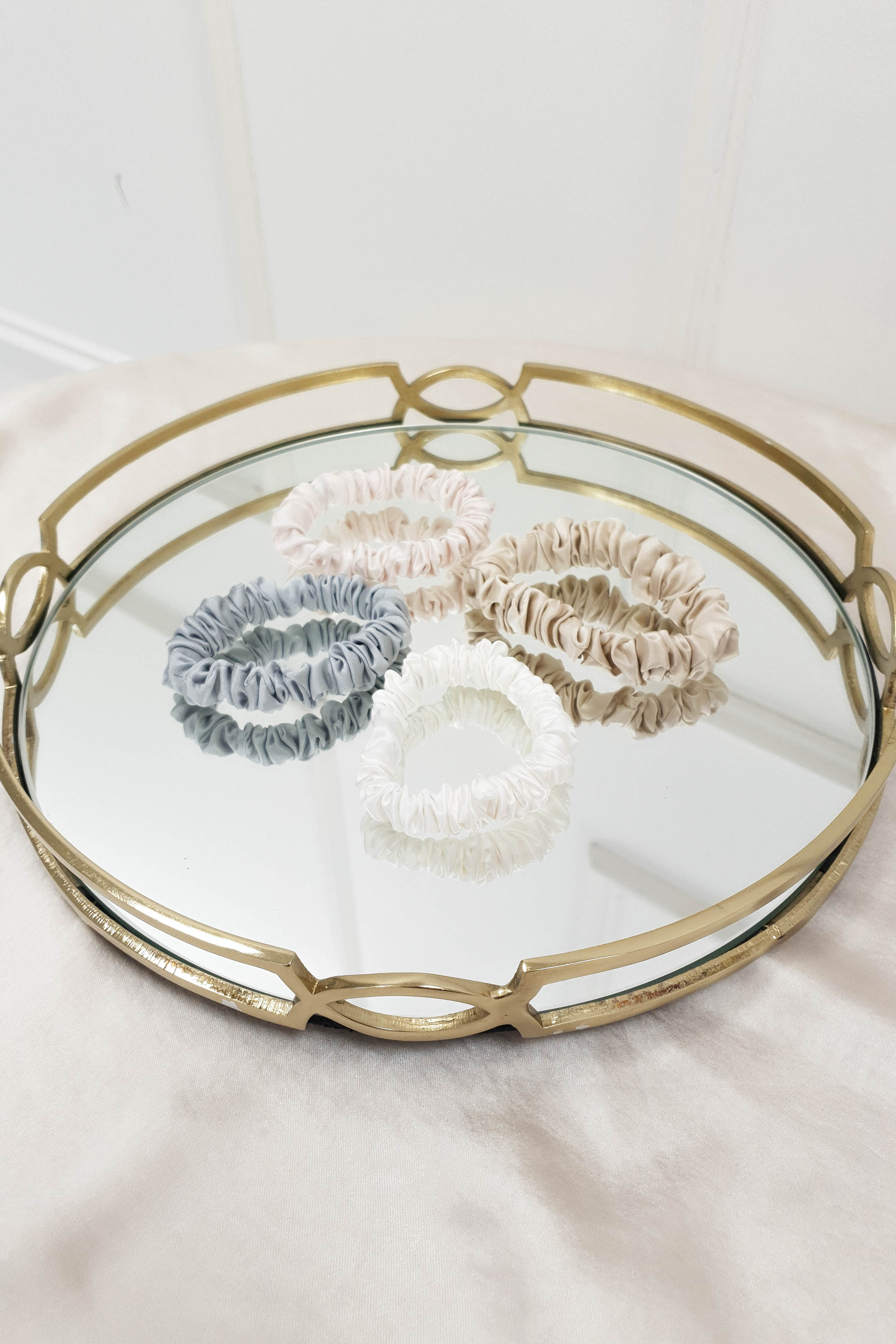 SilkLee | Luxury Slim Mulberry Silk Scrunchies | 4 pack | Oh Hello Clothing |