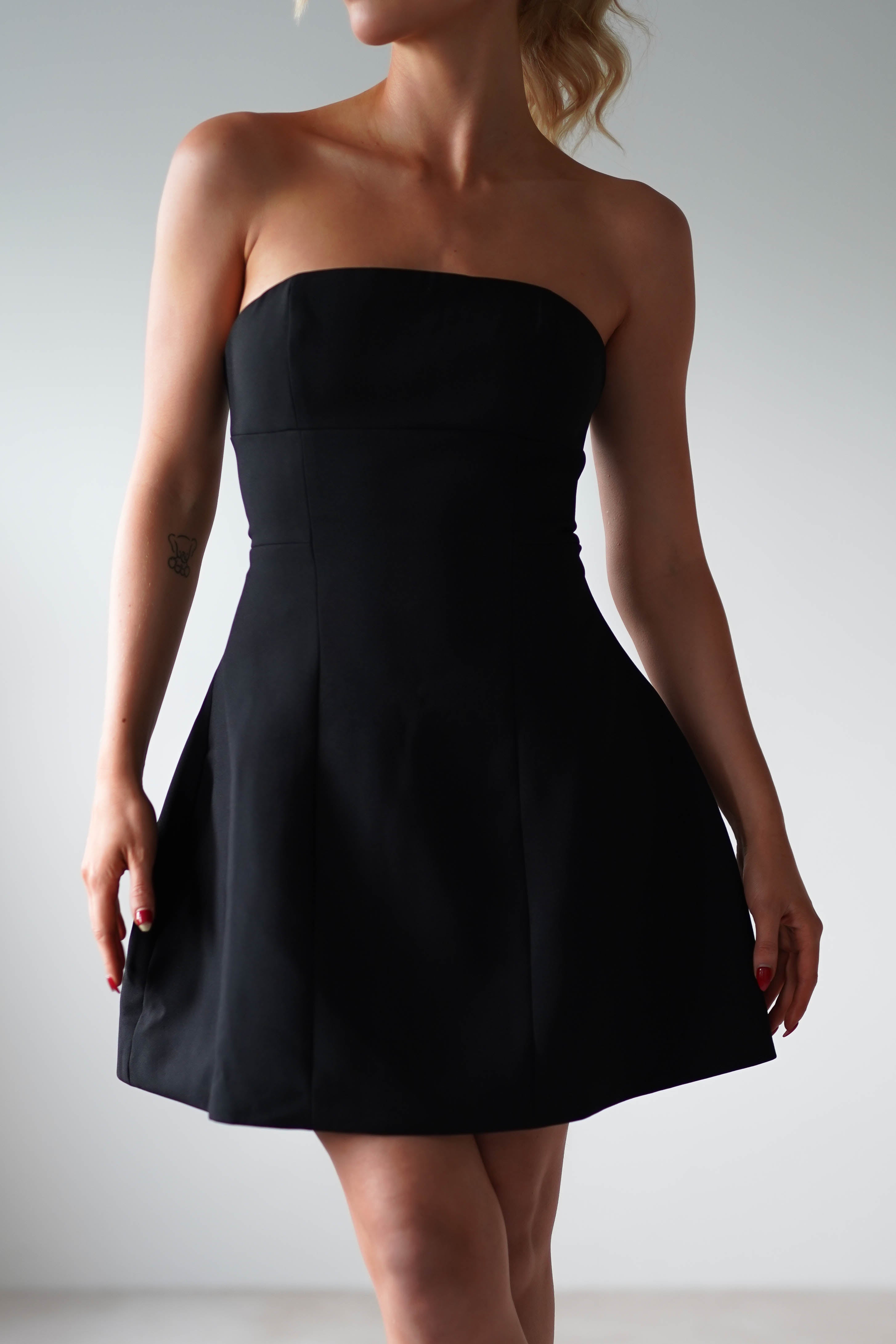 Miley Structured Mini Dress | Black