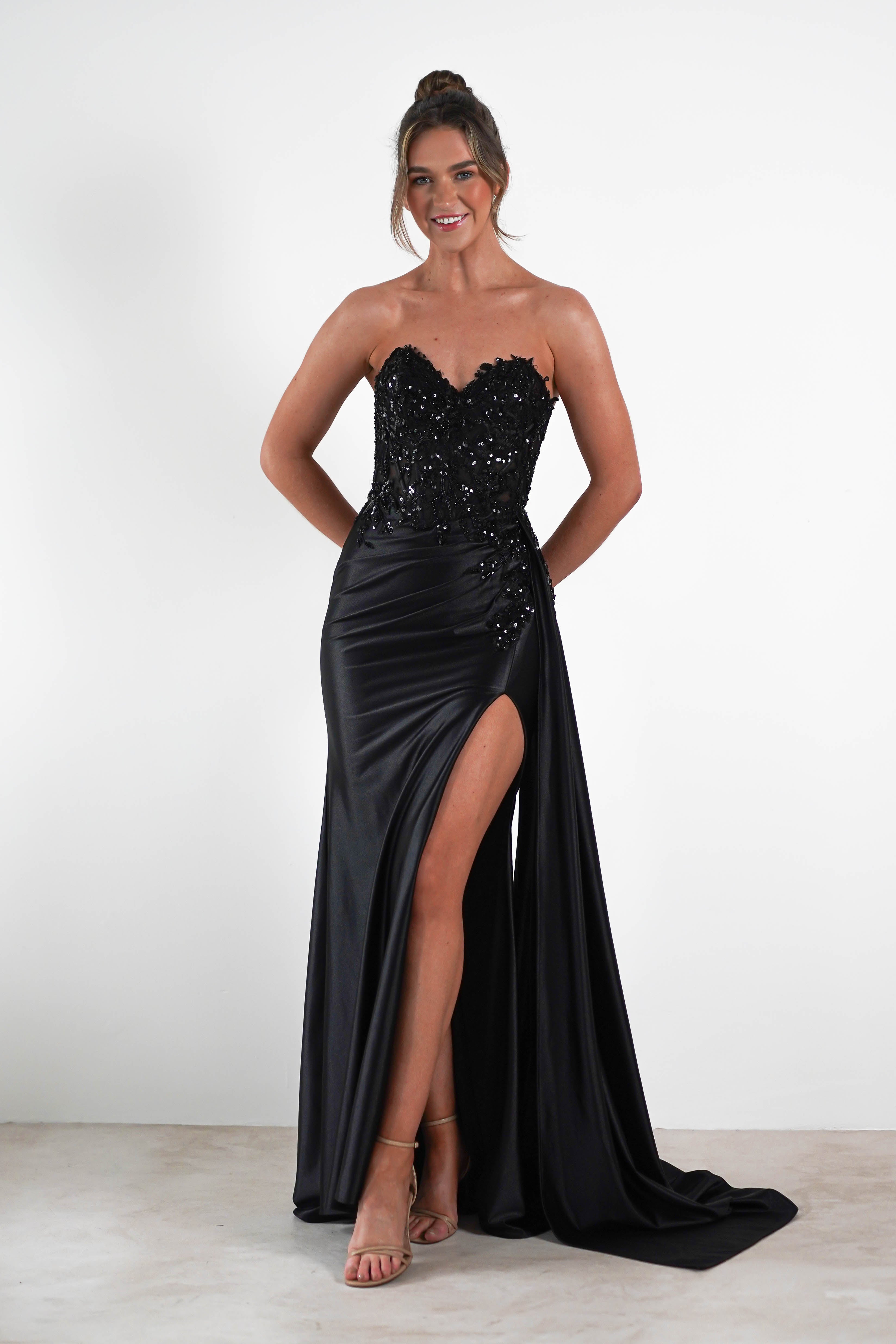 Saraya Bodycon Embellished Gown | Black