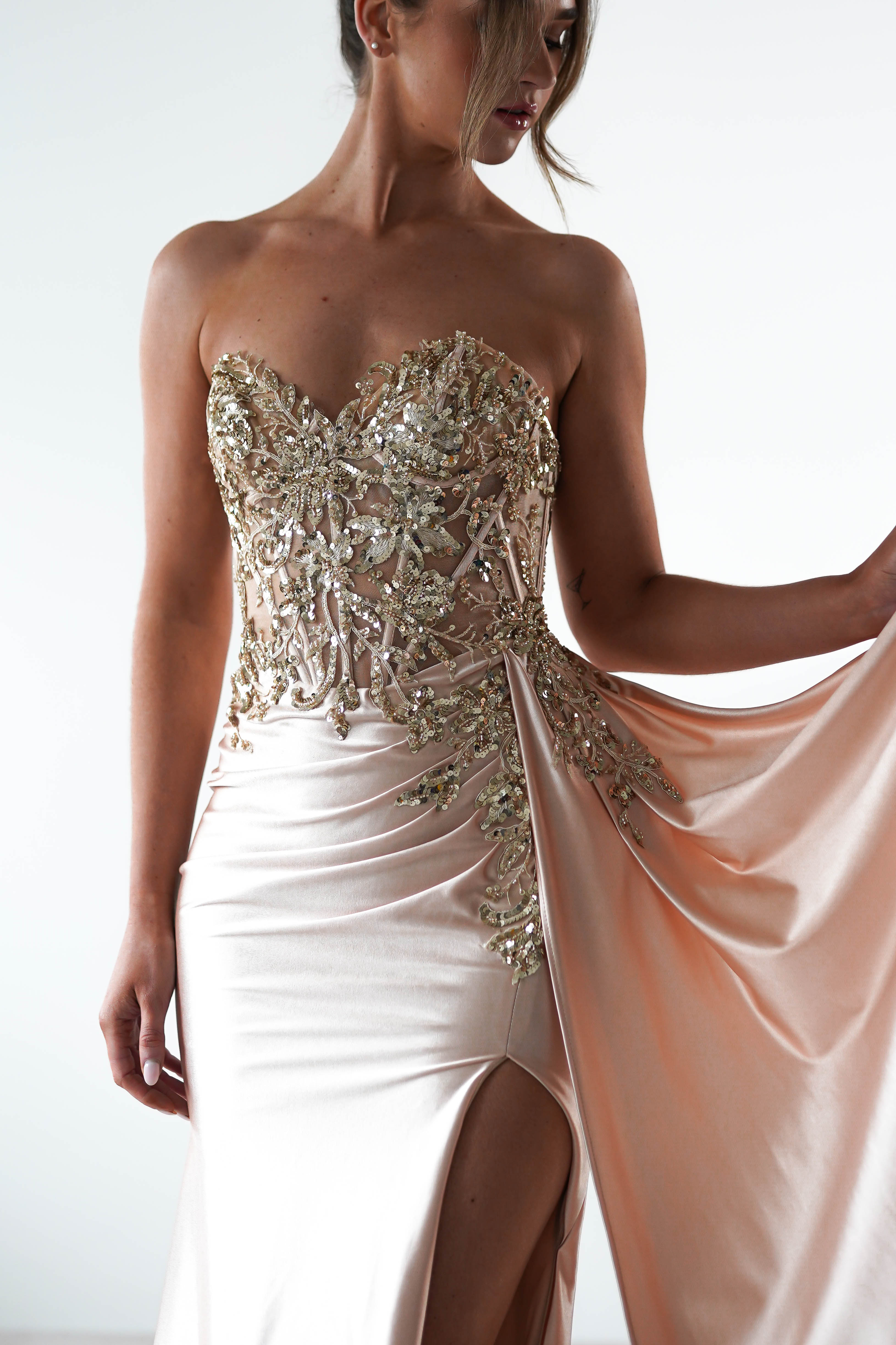 Saraya Bodycon Embellished Gown | Gold