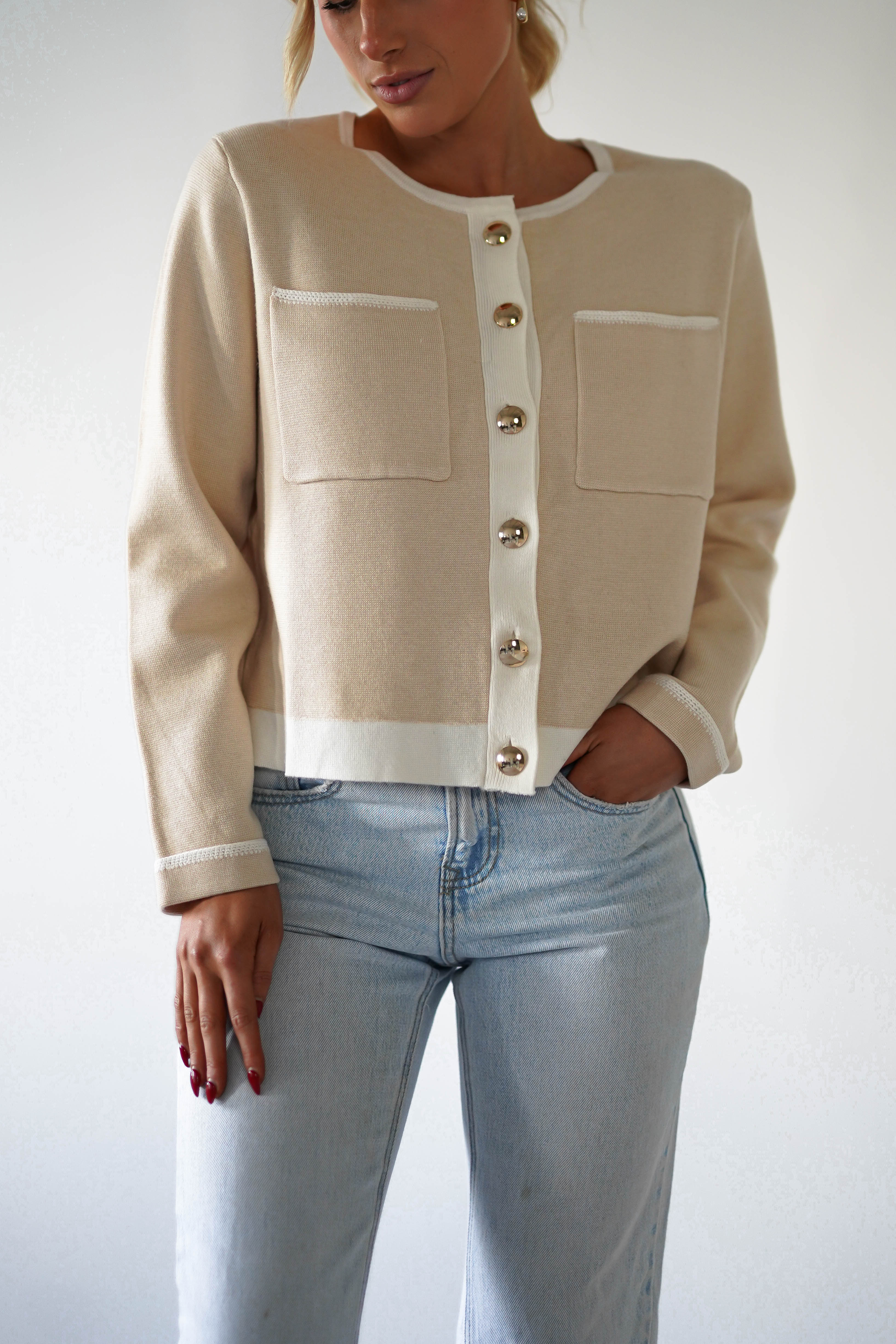 Stelle Gold Button Cardigan | Beige/White