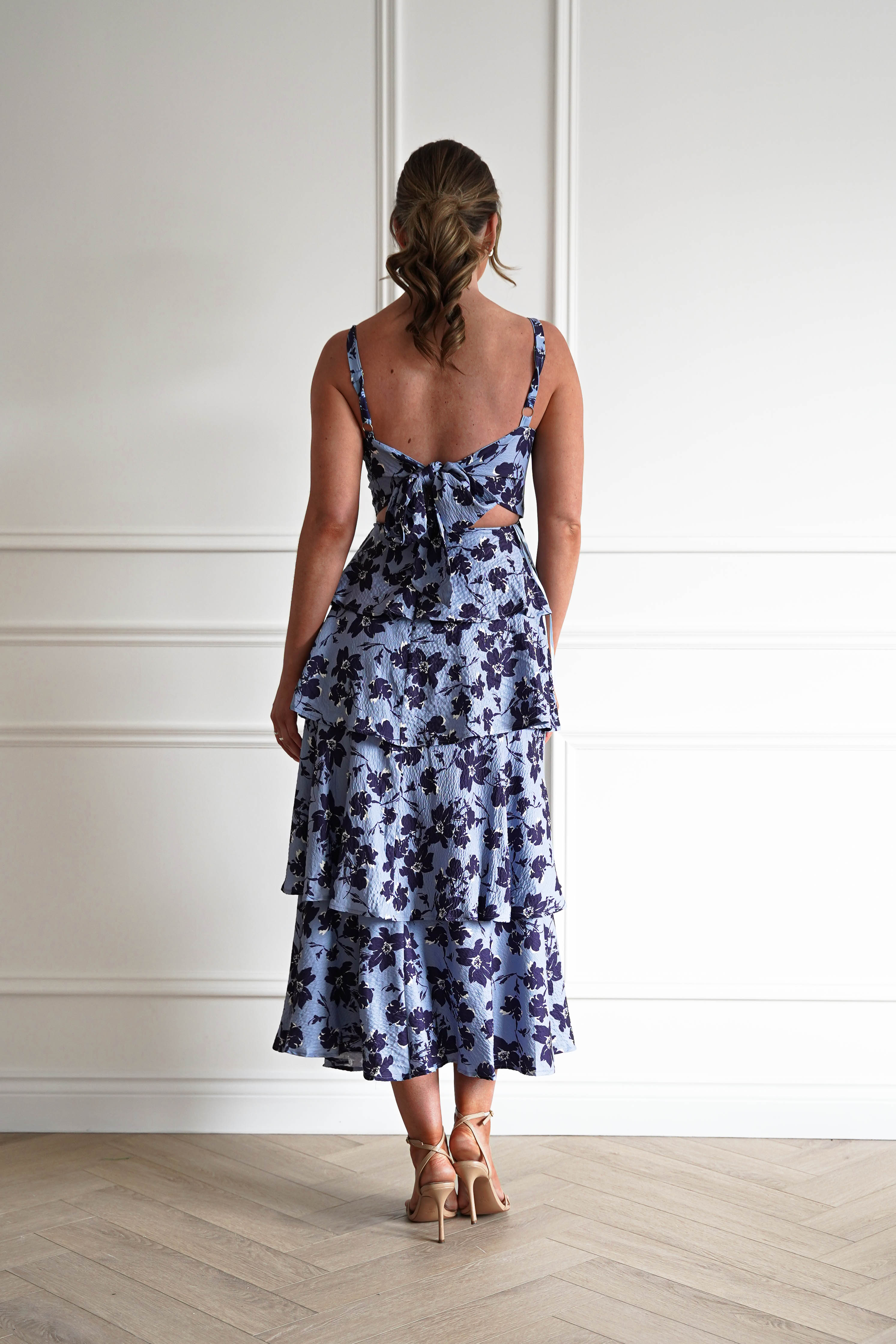 Tasha Floral Tie Back Midi Dress | Blue Print | Wedding Guest Dress M (10) Tasha Floral Tie Back Midi Dress | Blue Print | Wedding Guest Dress M (10)