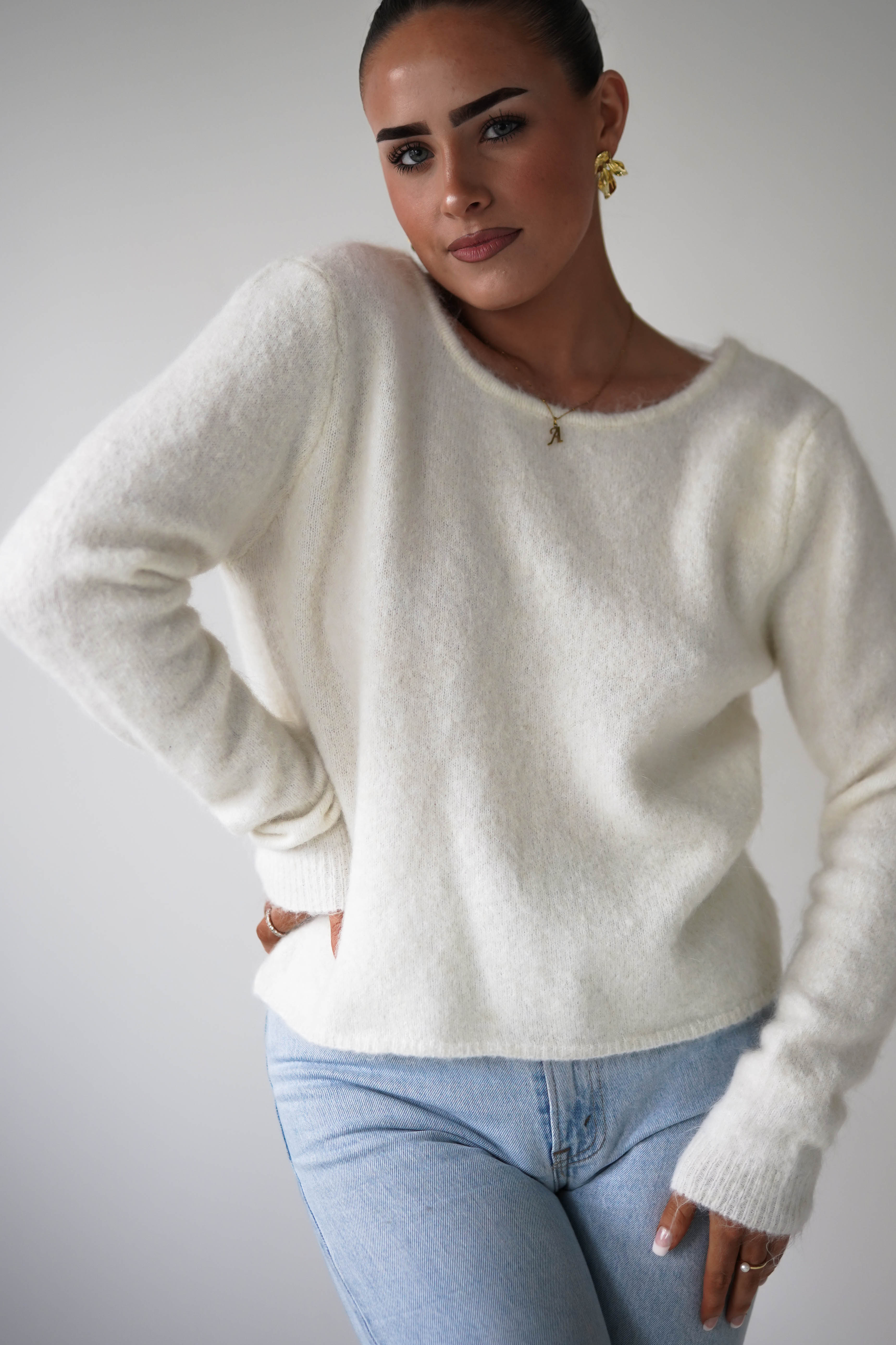 Oh Hello Clothing Women > Clothing > Knitwear ONE SIZE (6/12) 1*DONE- KILKY-Bow Back Detail Knit Jumper – Cream YP1965