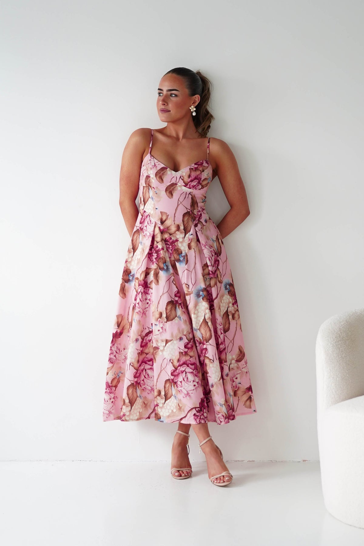 midi dresses for women pink Karissa Floral Print Sweetheart Midi Dress | Pink
