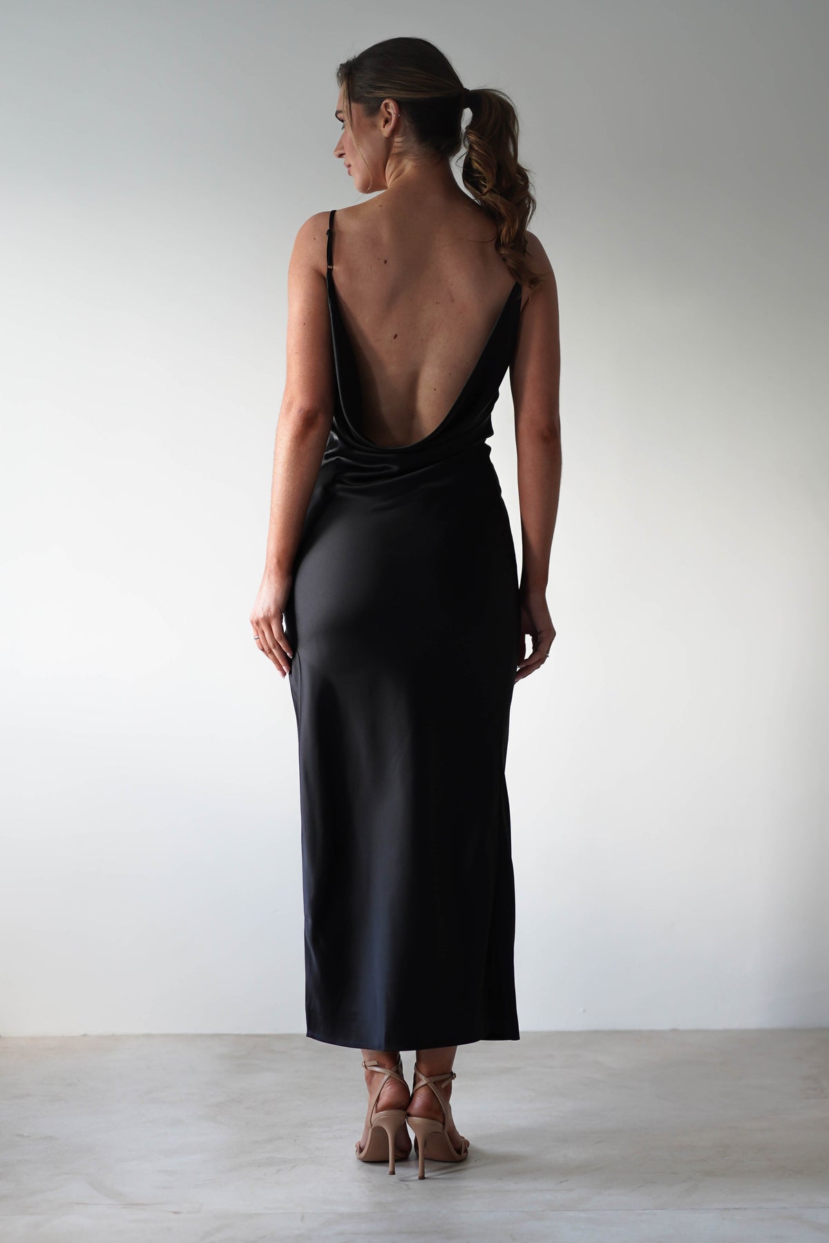 low back dresses formal Luiza Satin Maxi Dress Elle Rebel Gold Sequin sibling matching animal welfare color:47.2x15.7x30.8 inch / 120x40x78.3сm / Natural Wood Color / Oak 1.2 m L-shaped table+ 1.6 m Nine-drawer Cabinet  +