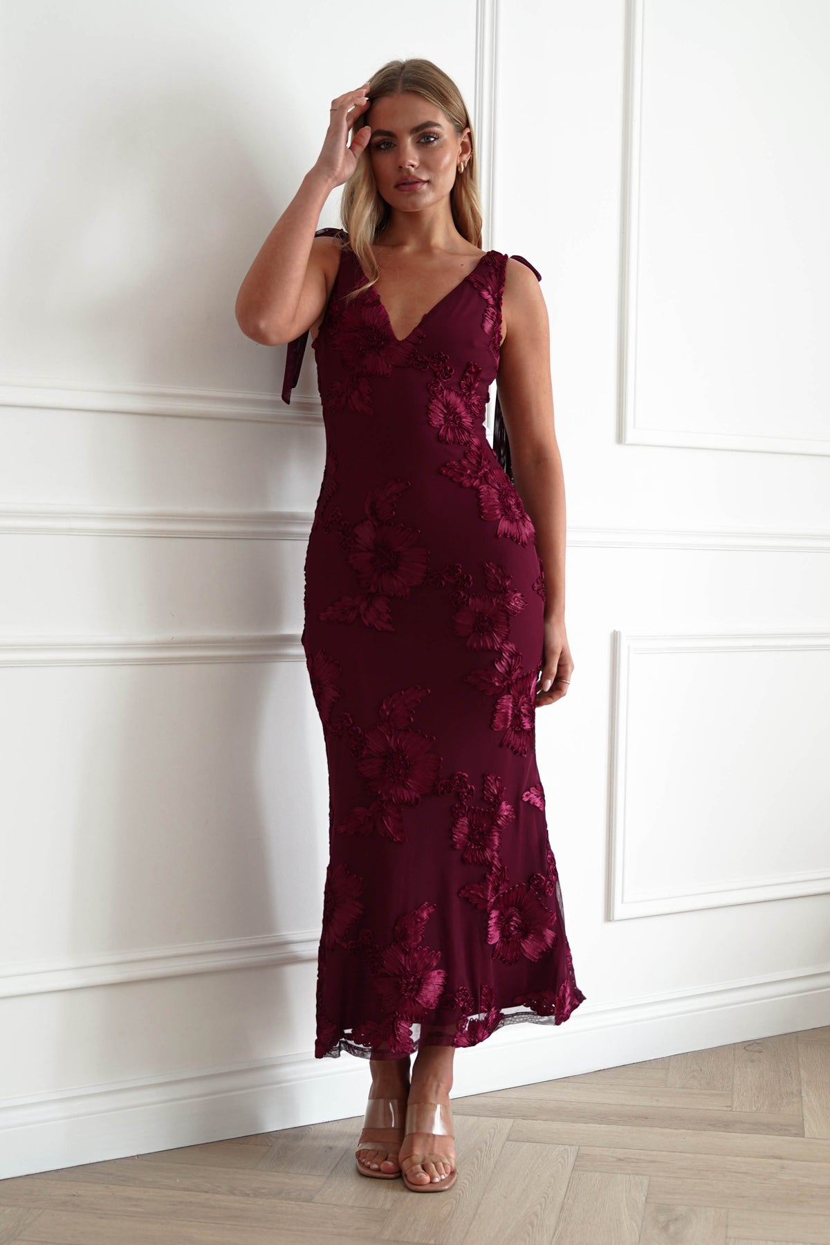 1*DONE-Cyra Maxikleid mit Blumenapplikationen | Neue Farbe - Weinrot