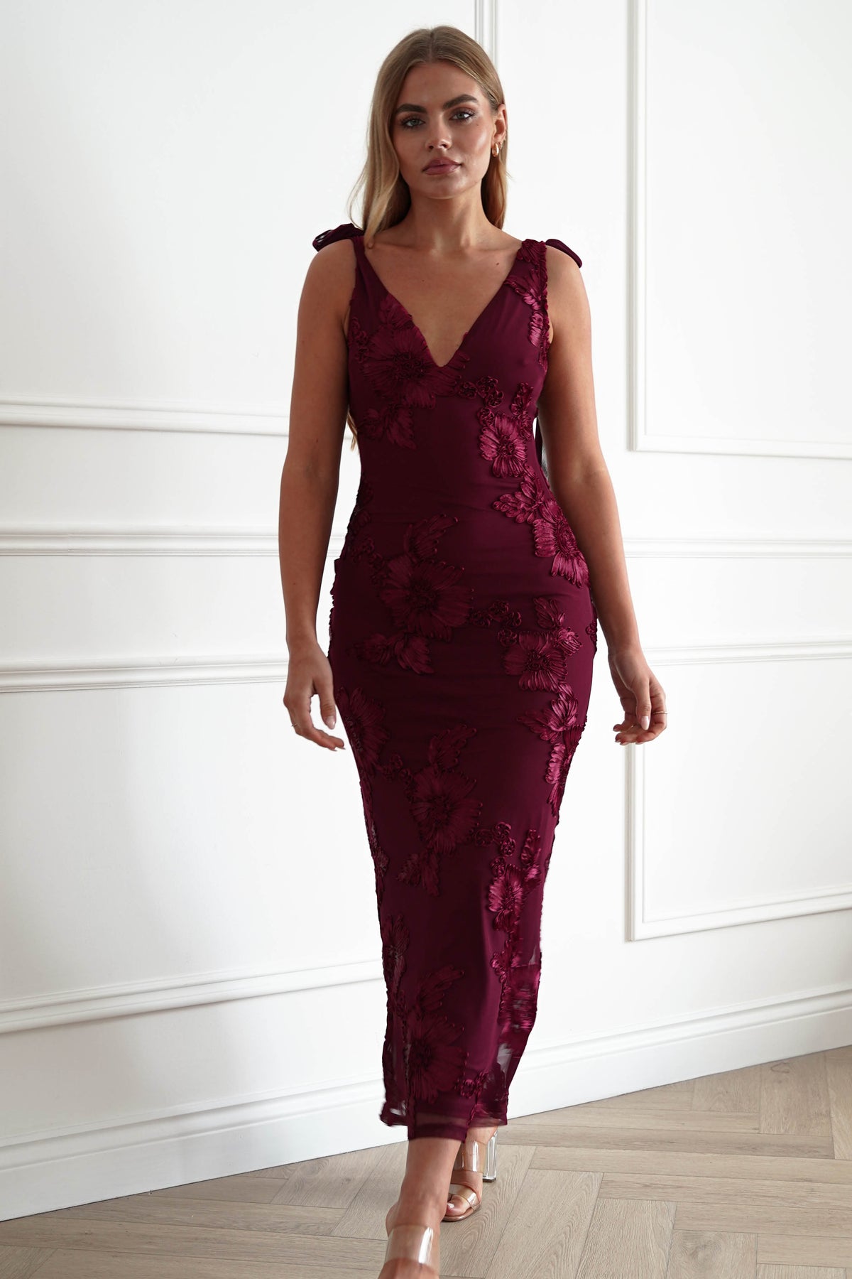 1*DONE-Cyra Maxikleid mit Blumenapplikationen | Neue Farbe - Weinrot