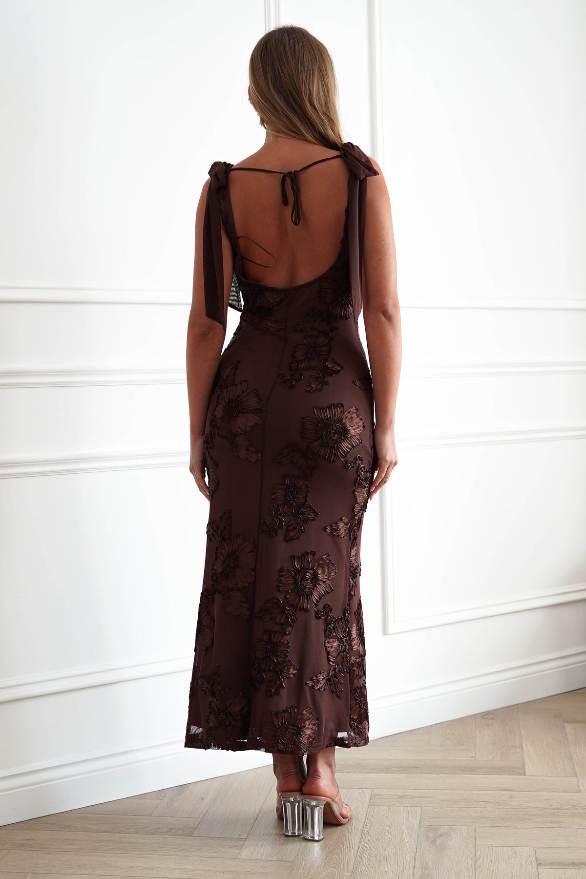 1*DONE-Cyra Floral Applikations-Maxikleid | Neue Farbe - Braun (Kopie)