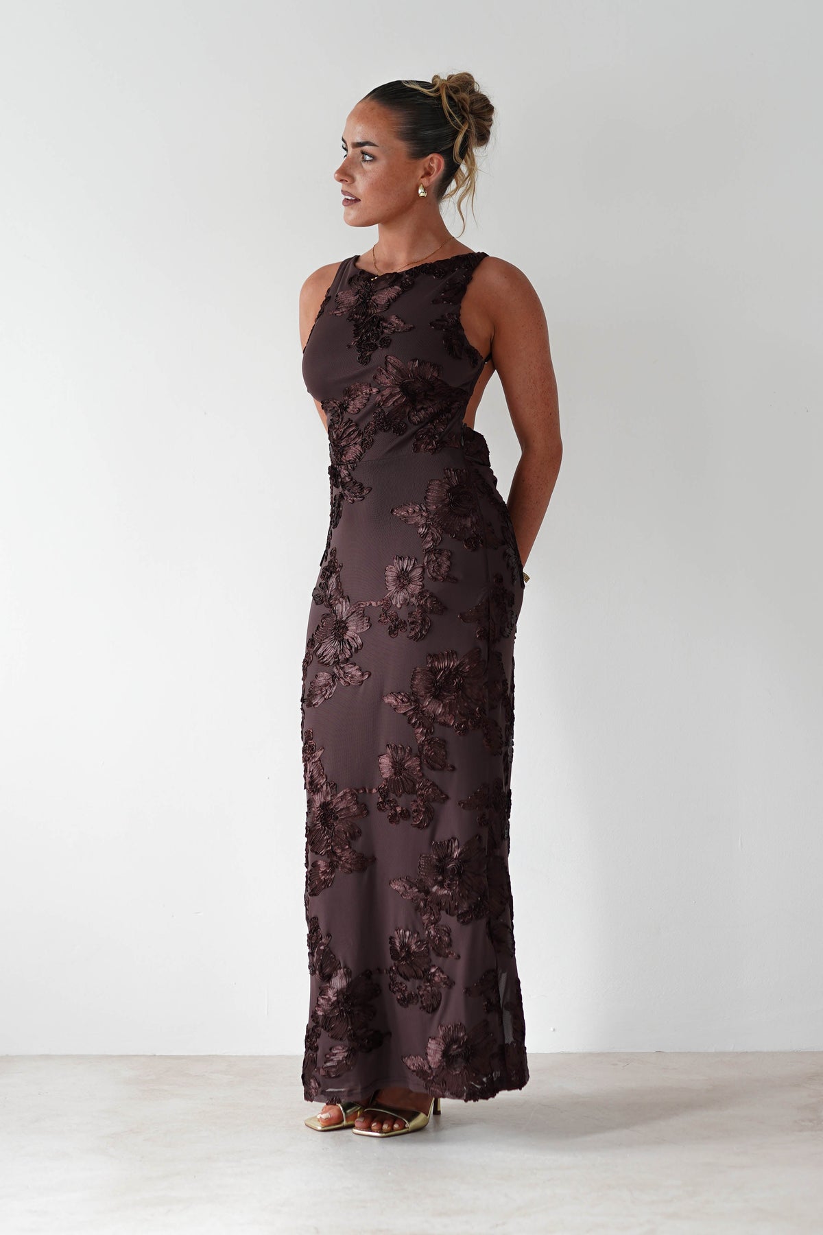 maxi brown wedding guest dress Demi Floral Textured | Dress Washing machine