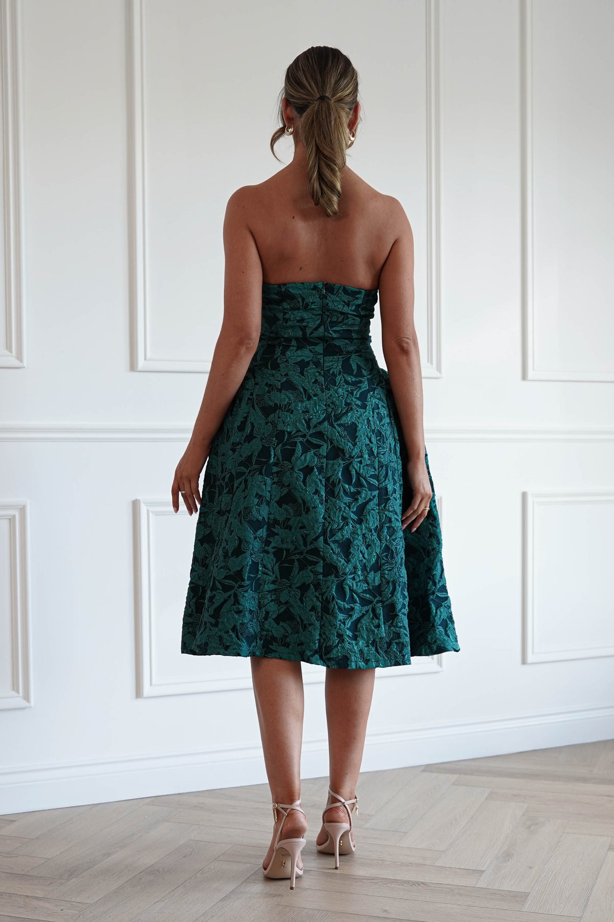 Irina Strapless Jacquard Midi Dress in Hunter Green