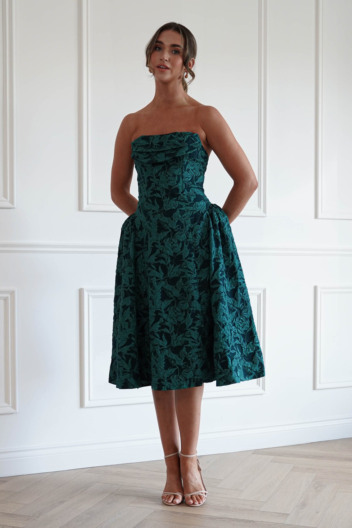 Irina Strapless Jacquard Midi Dress in Hunter Green