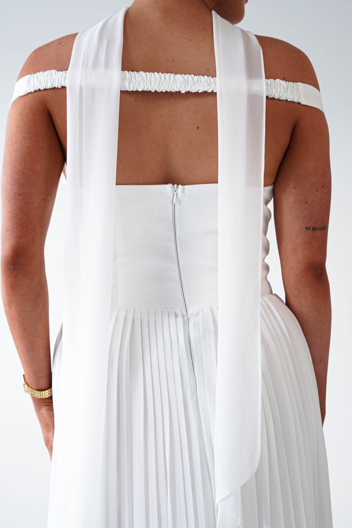 Kelsea Off The Shoulder Pleated Maxi Dress | White-Oh Hello Clothing