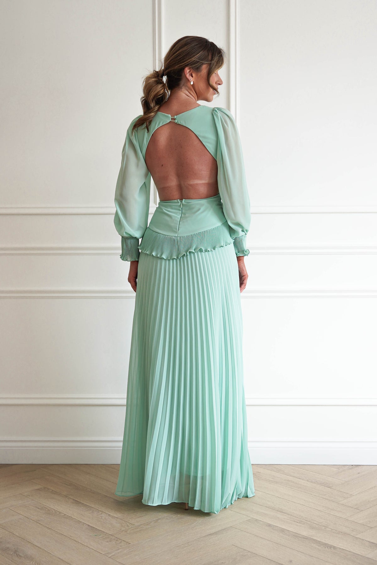 Middleton Pleated Maxi Dress | Mint-Oh Hello Clothing