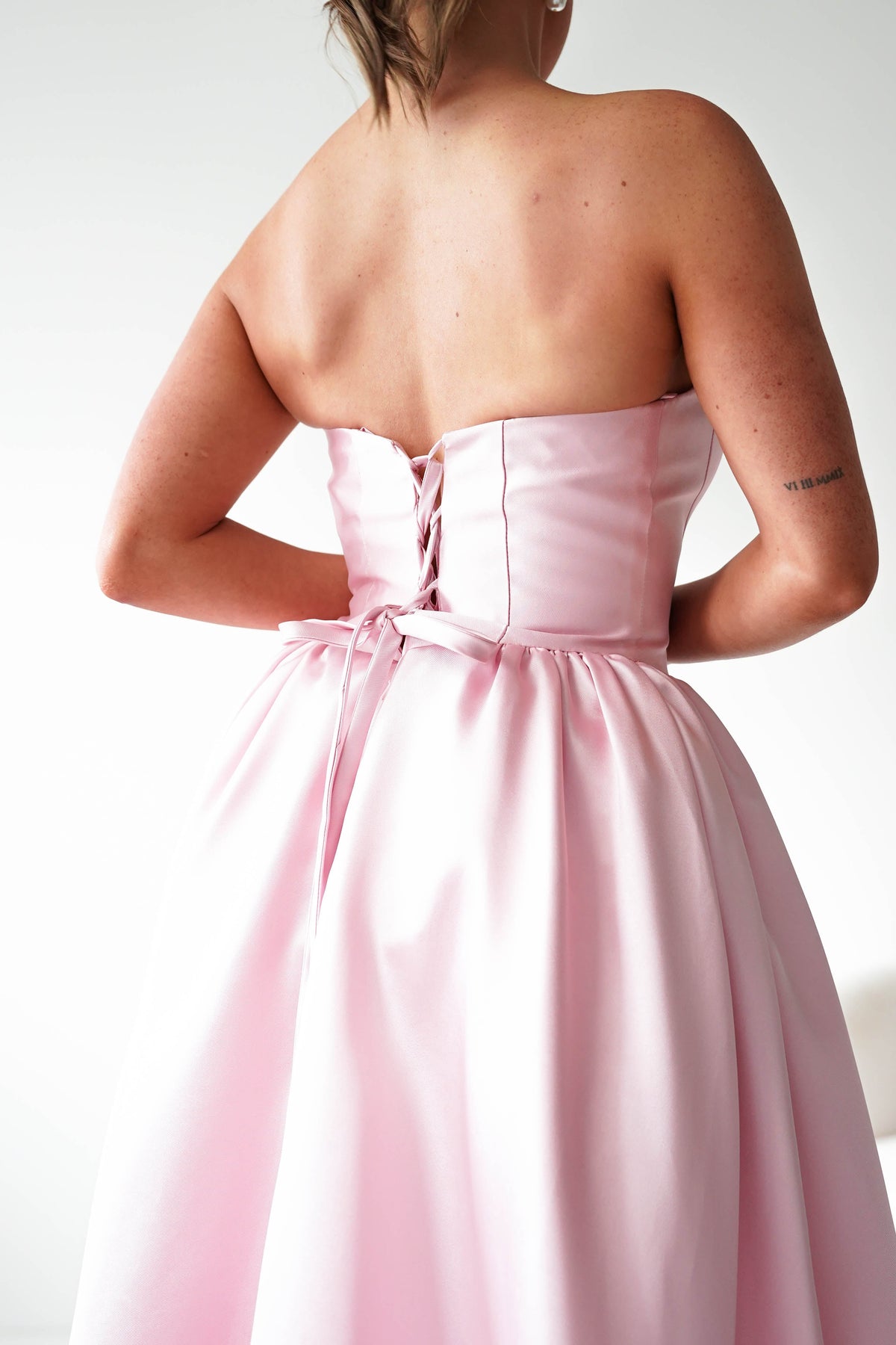 Phoebe Sweetheart Strapless Midi Dress | Pink-Oh Hello Clothing