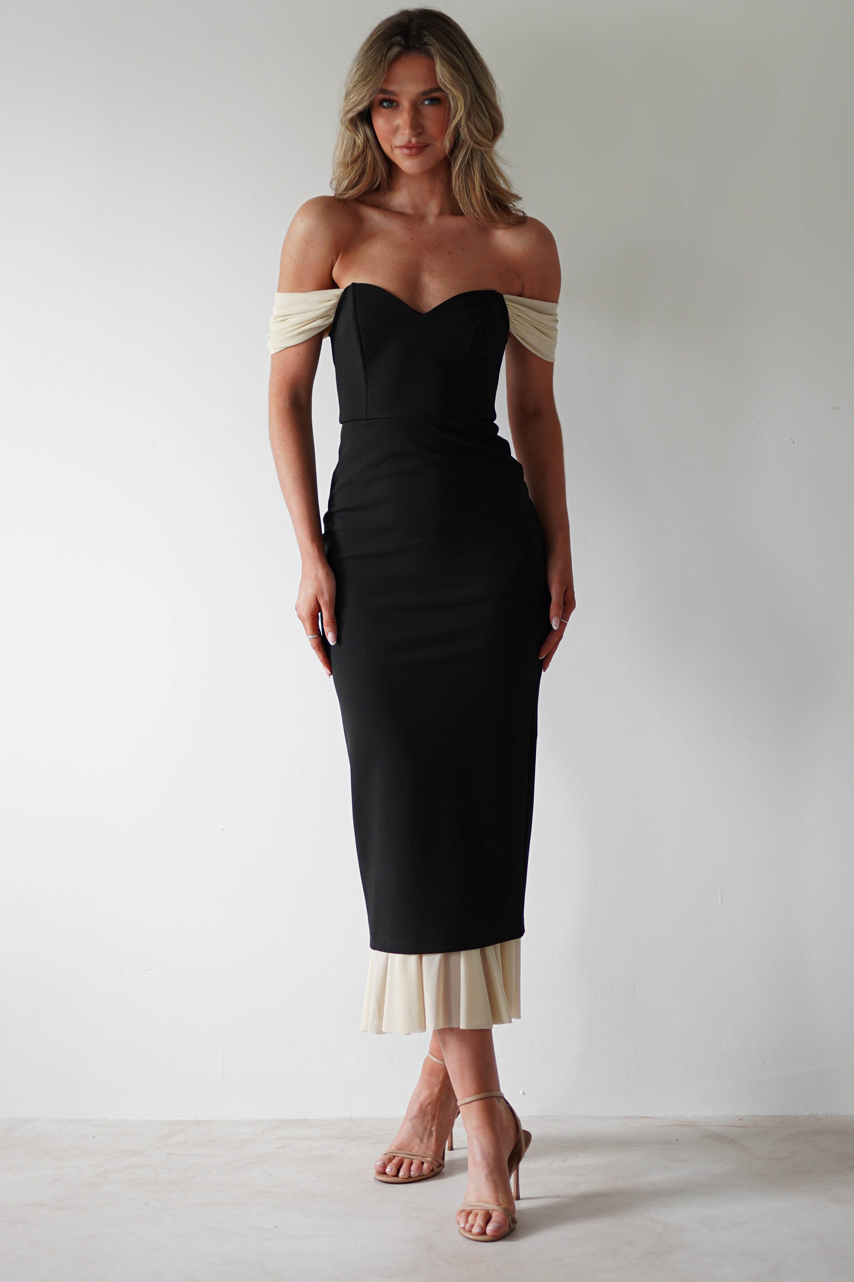Jennifer Bodycon Midi Dress | Black