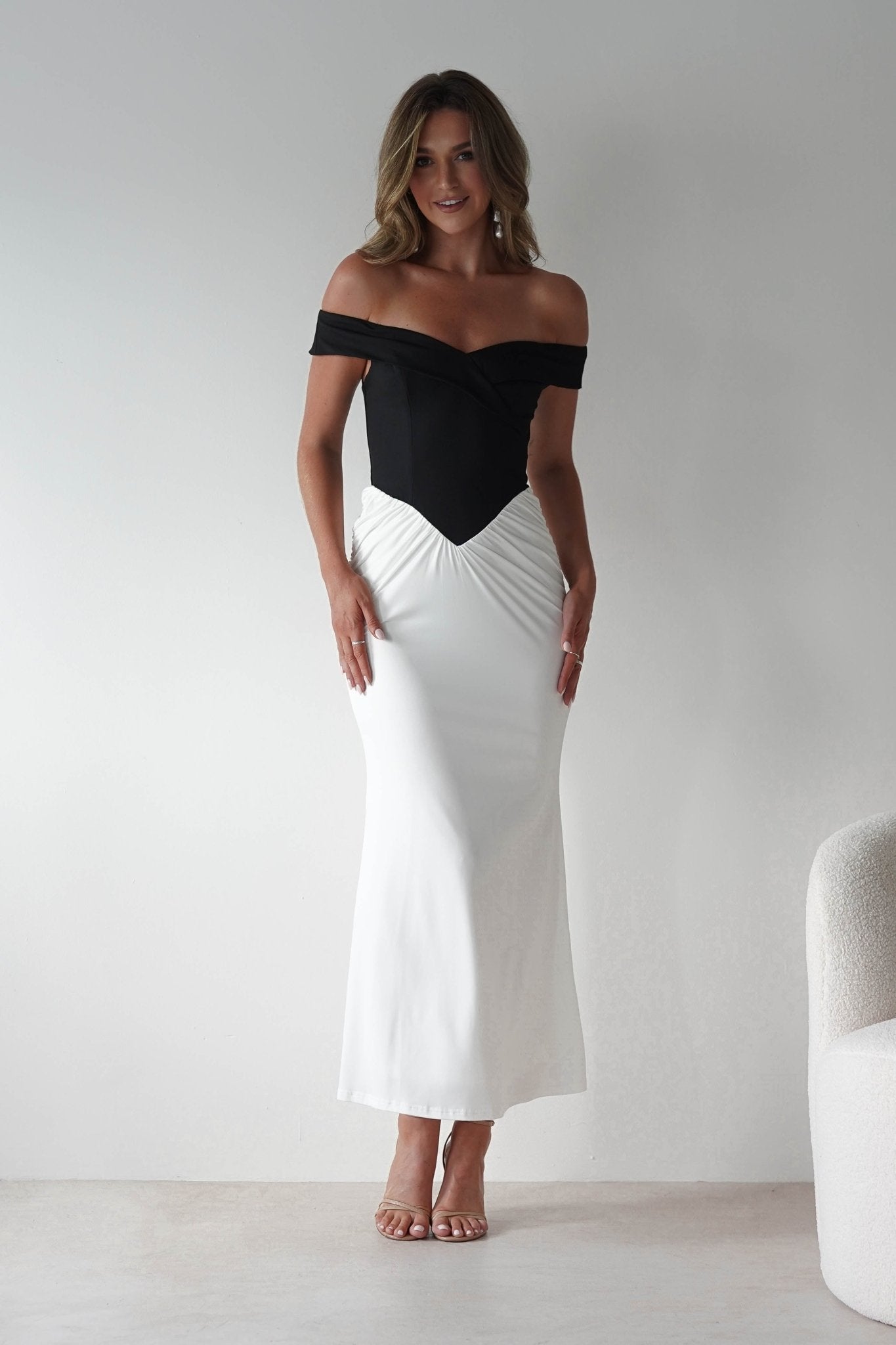 Abellina Bodycon Mixi Dress | White/Black | Oh Hello Clothing | XS (6)