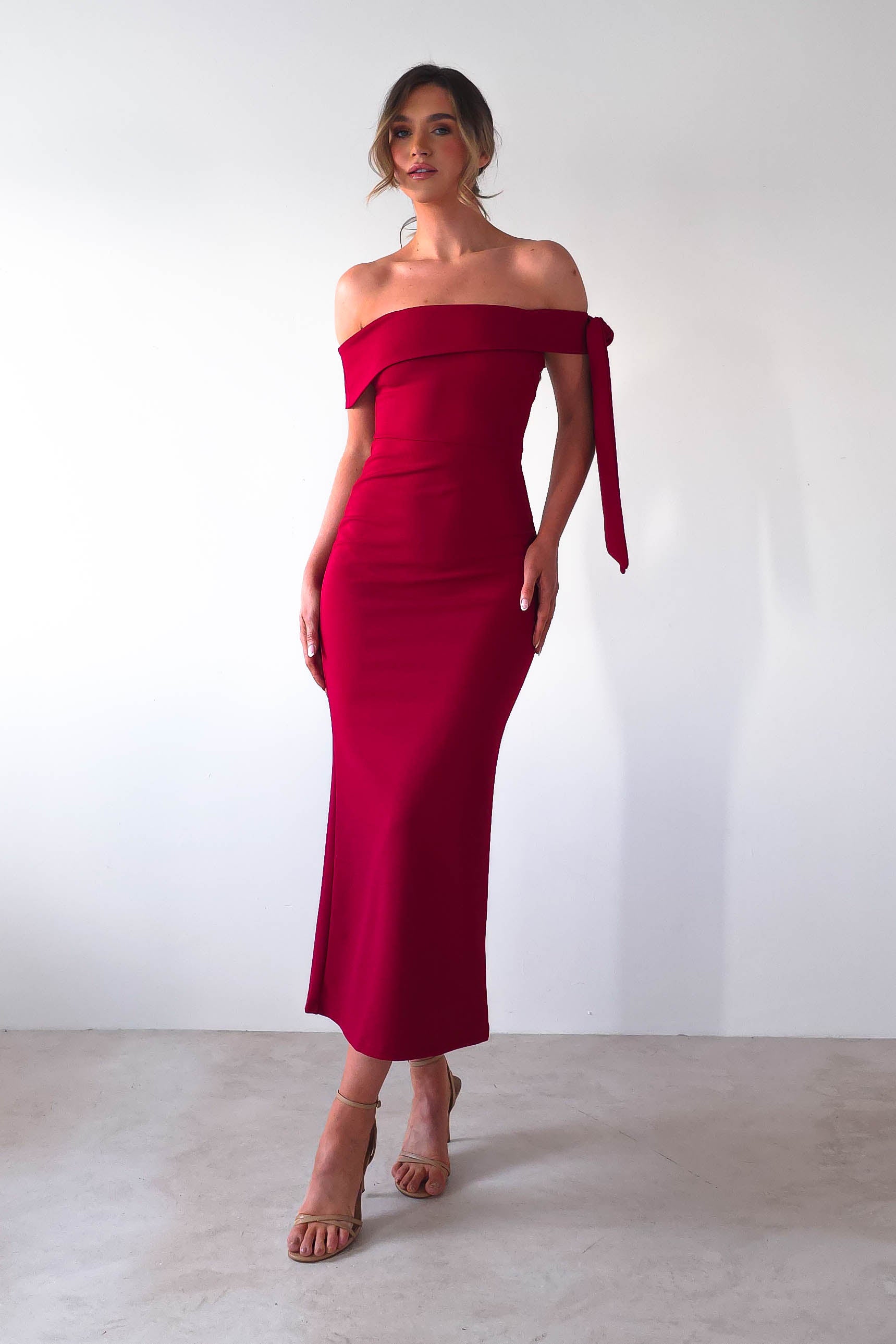 Amalthea Off the Shoulder Midaxi | Dark Red