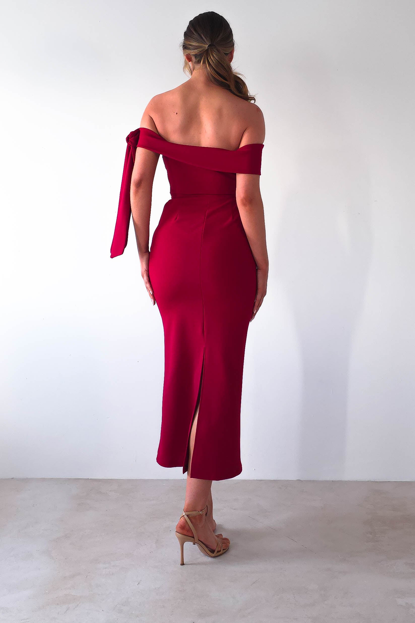 Amalthea Off the Shoulder Midaxi | Dark Red