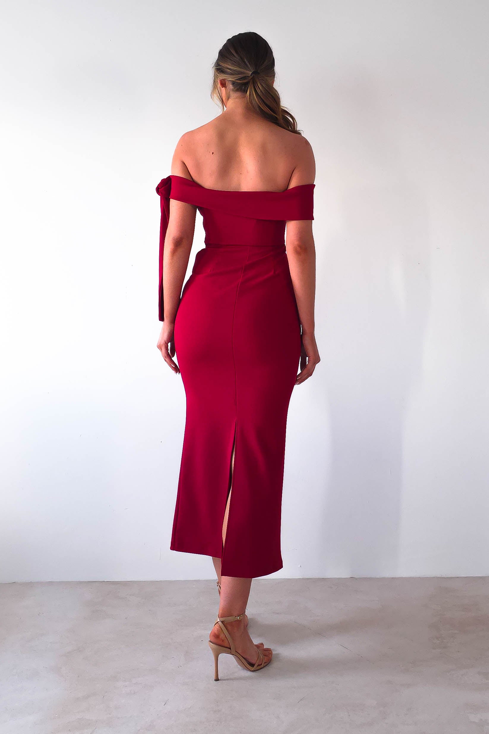 Amalthea Off the Shoulder Midaxi | Dark Red